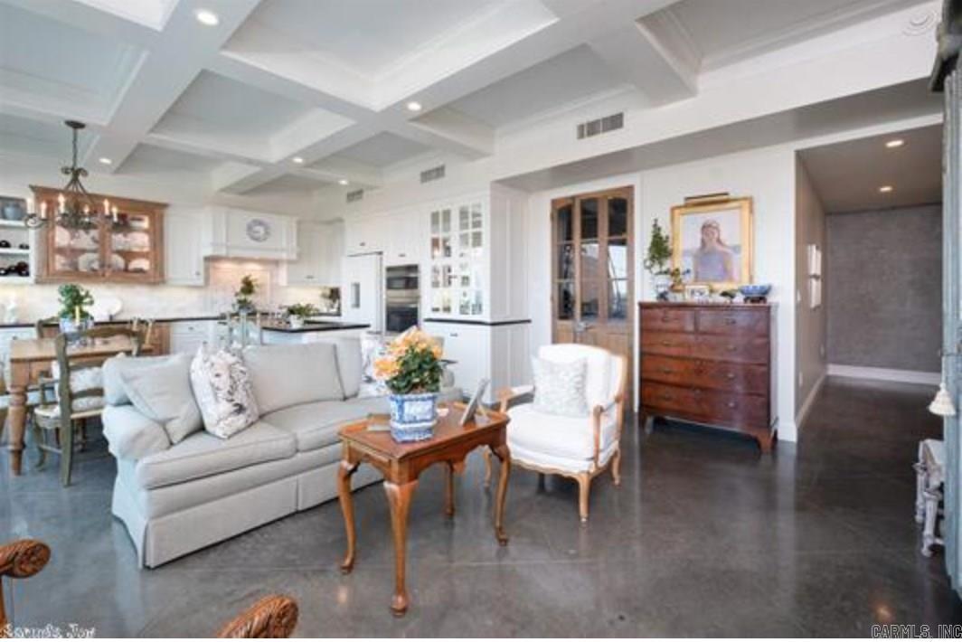 River Market Tower HPR - Residential Lease