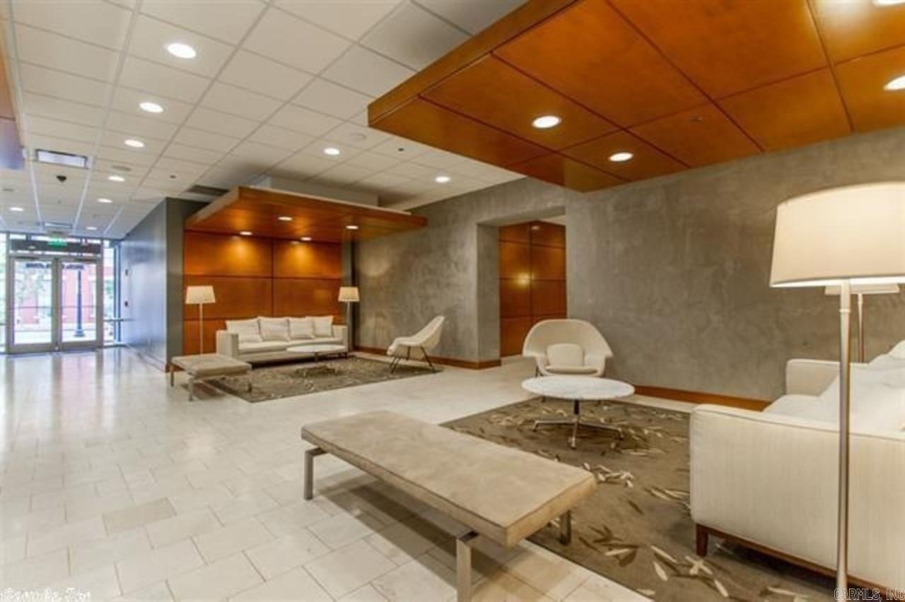 River Market Tower HPR - Residential Lease