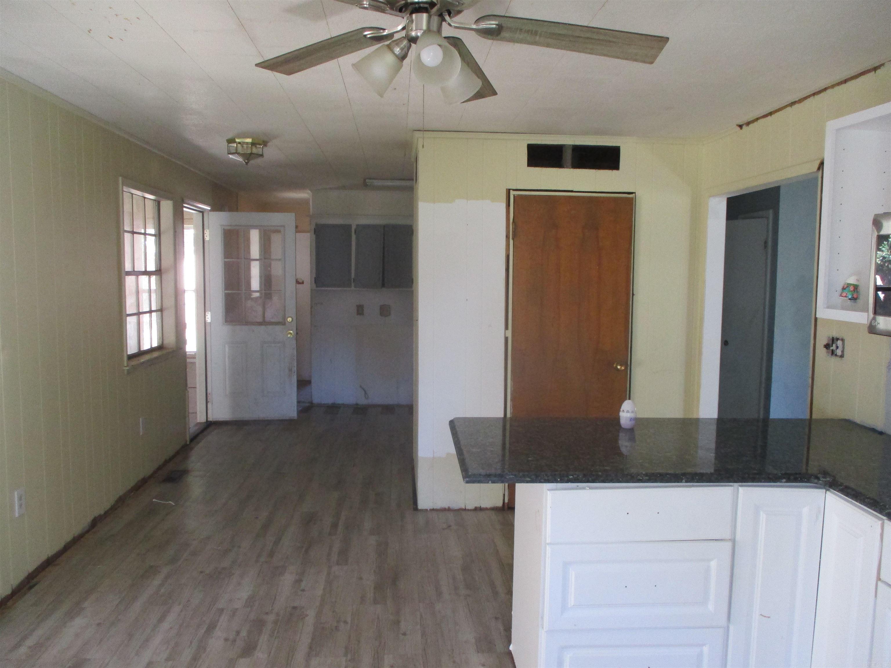 NORTHLAWN - Residential