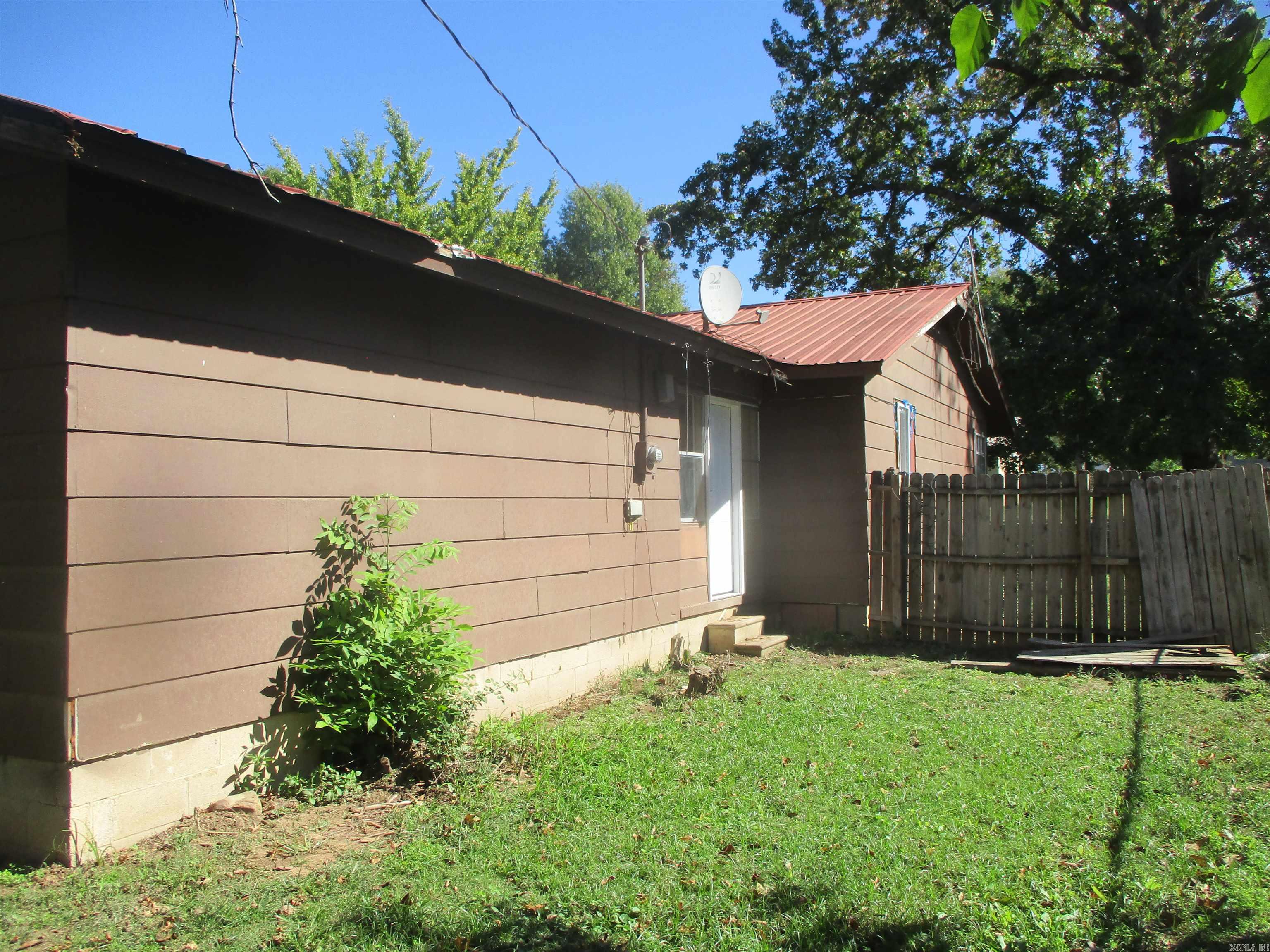 NORTHLAWN - Residential