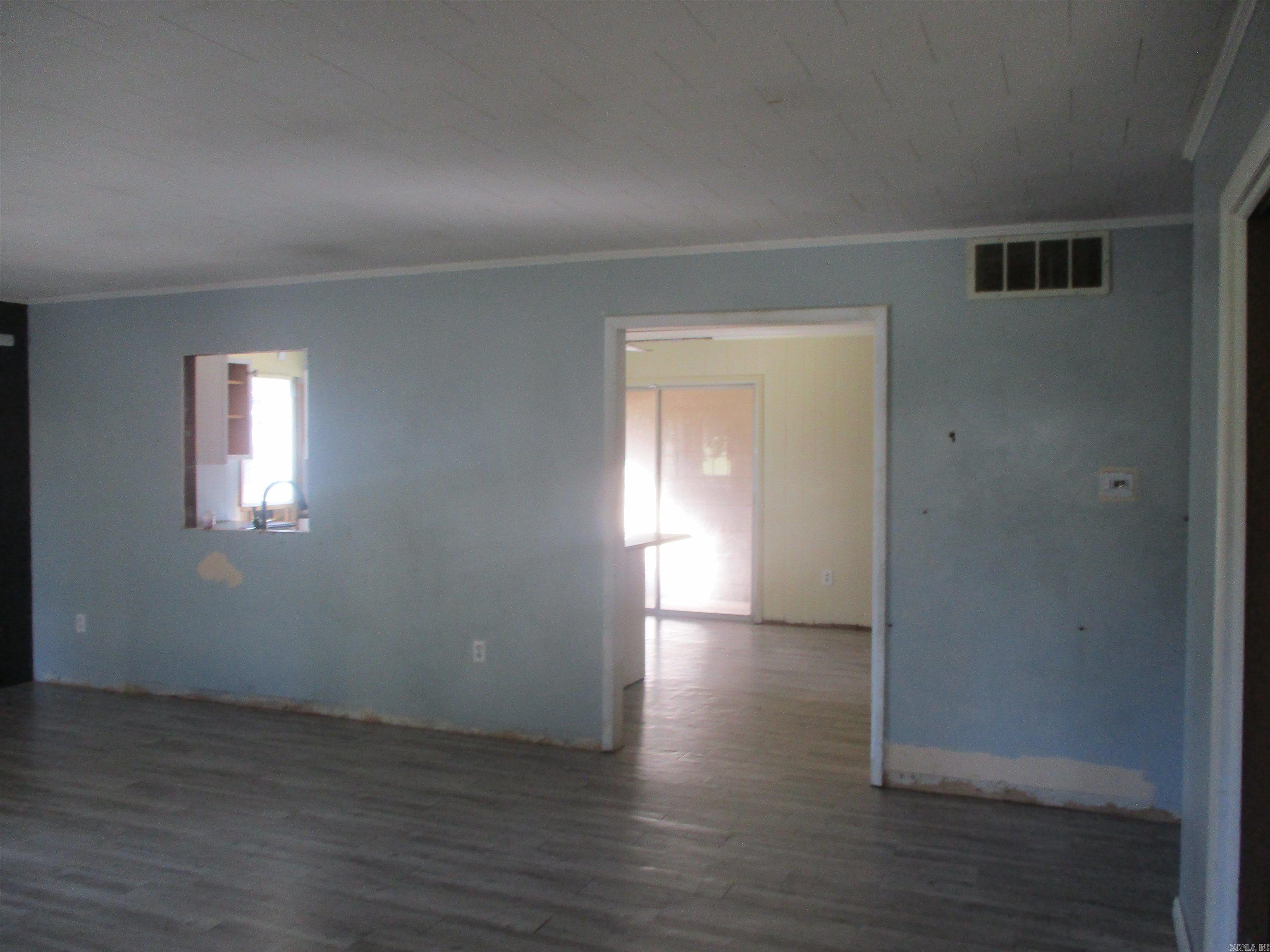 NORTHLAWN - Residential