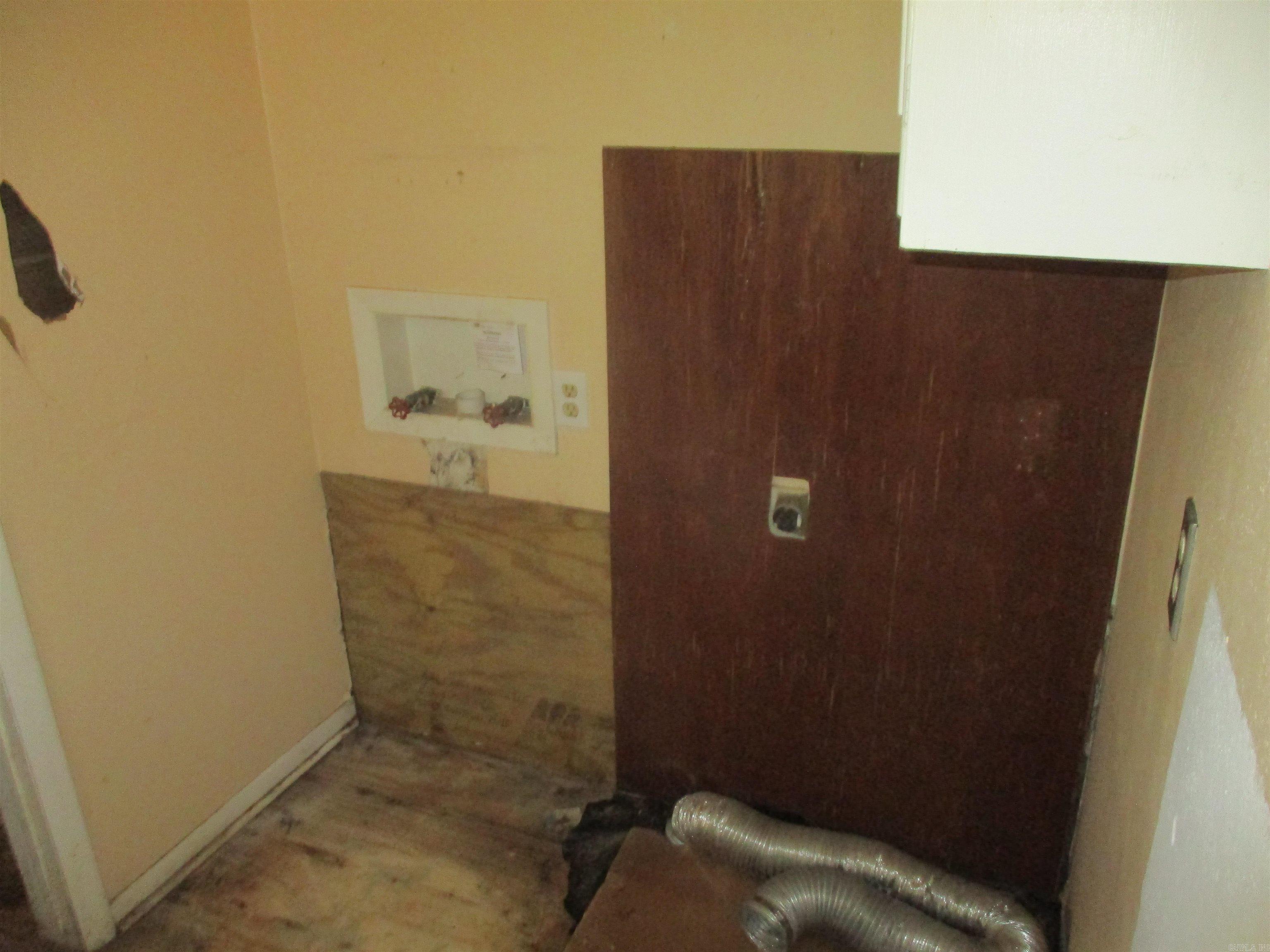 NORTHLAWN - Residential