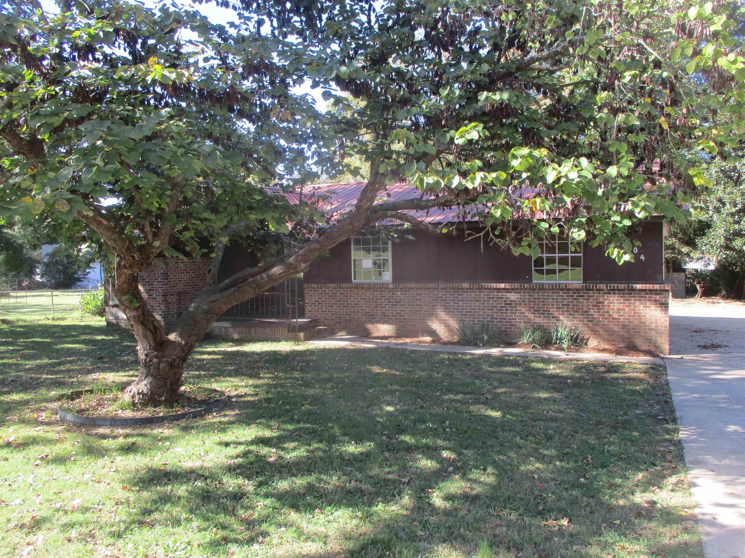 NORTHLAWN - Residential