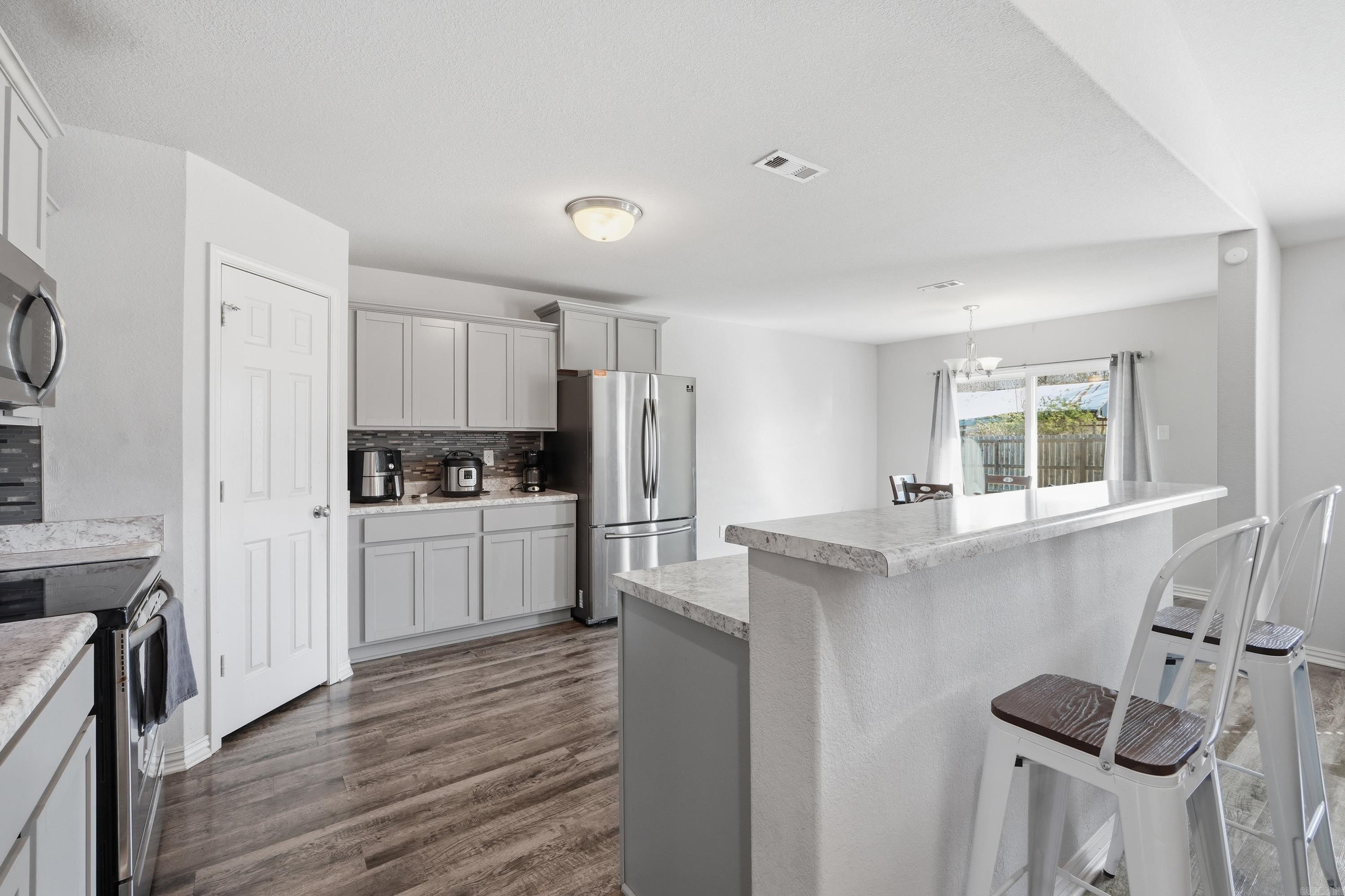 Ivanton - Residential