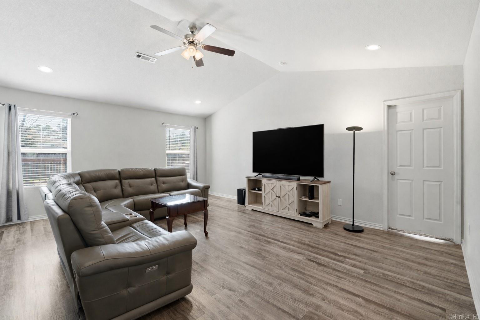 Ivanton - Residential