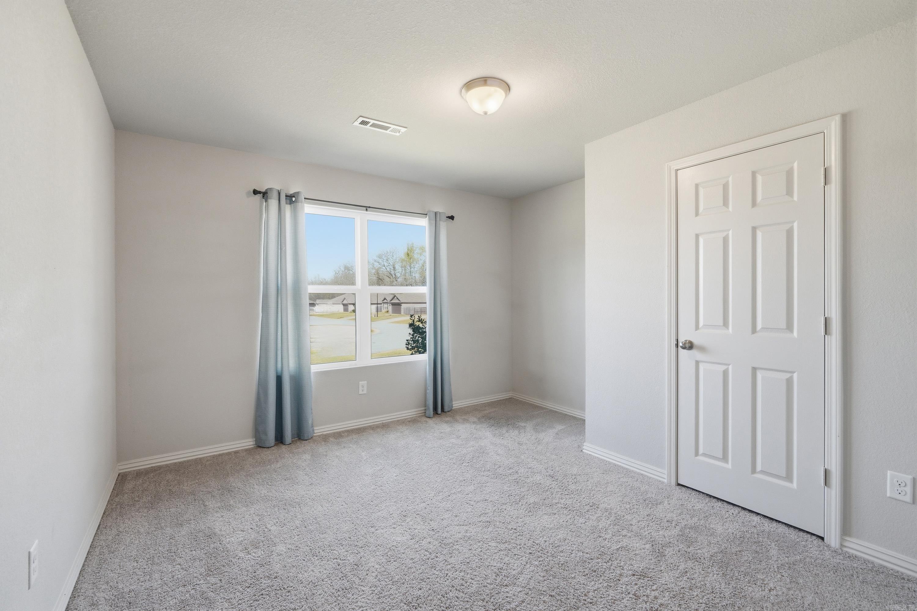 Ivanton - Residential