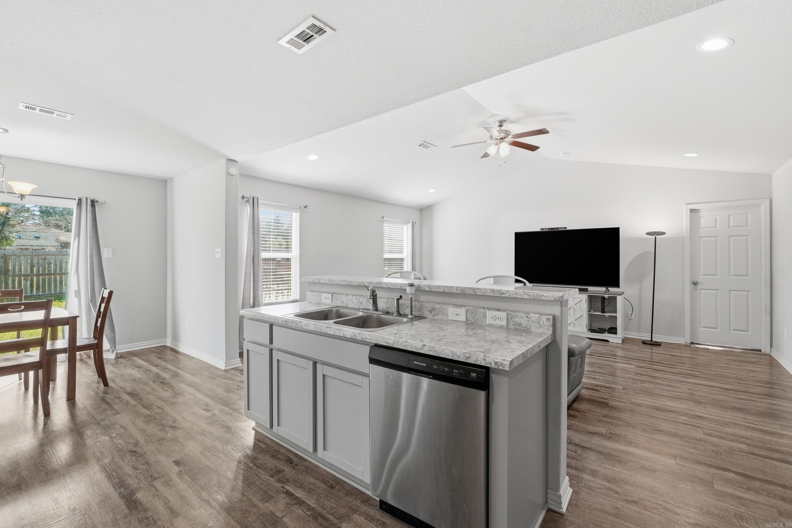 Ivanton - Residential