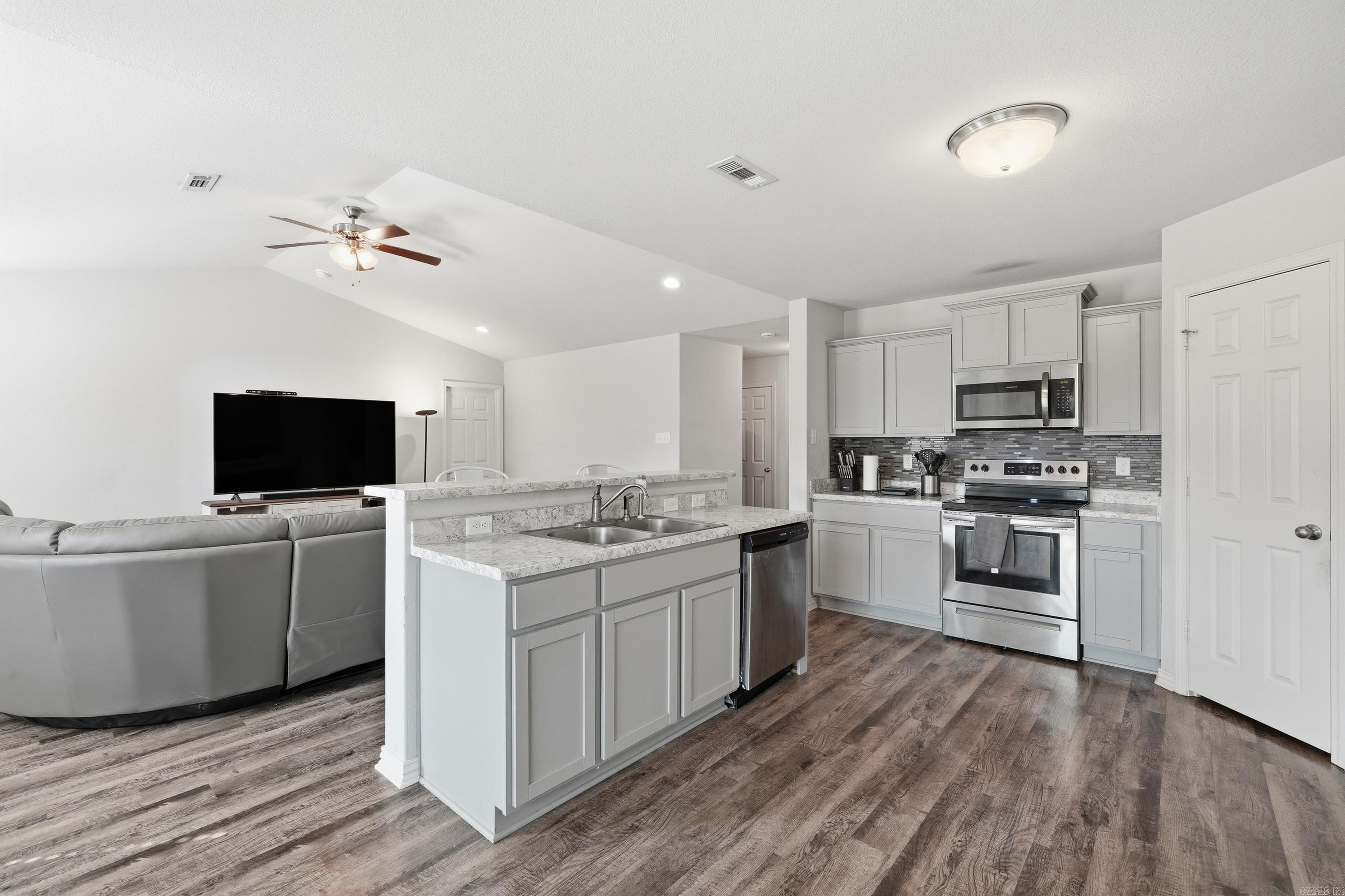 Ivanton - Residential