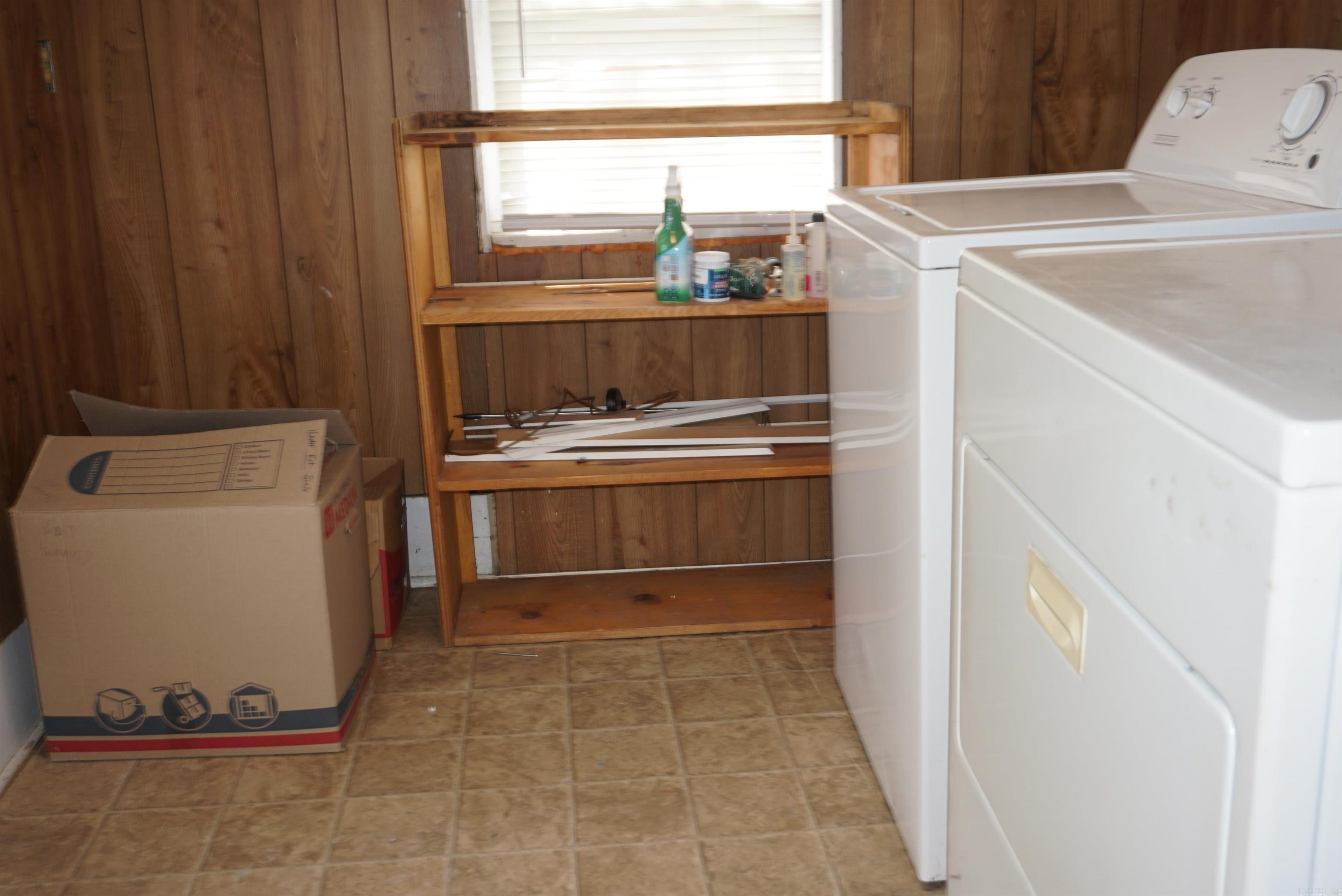 CHURCHILL SUBURBAN - Residential