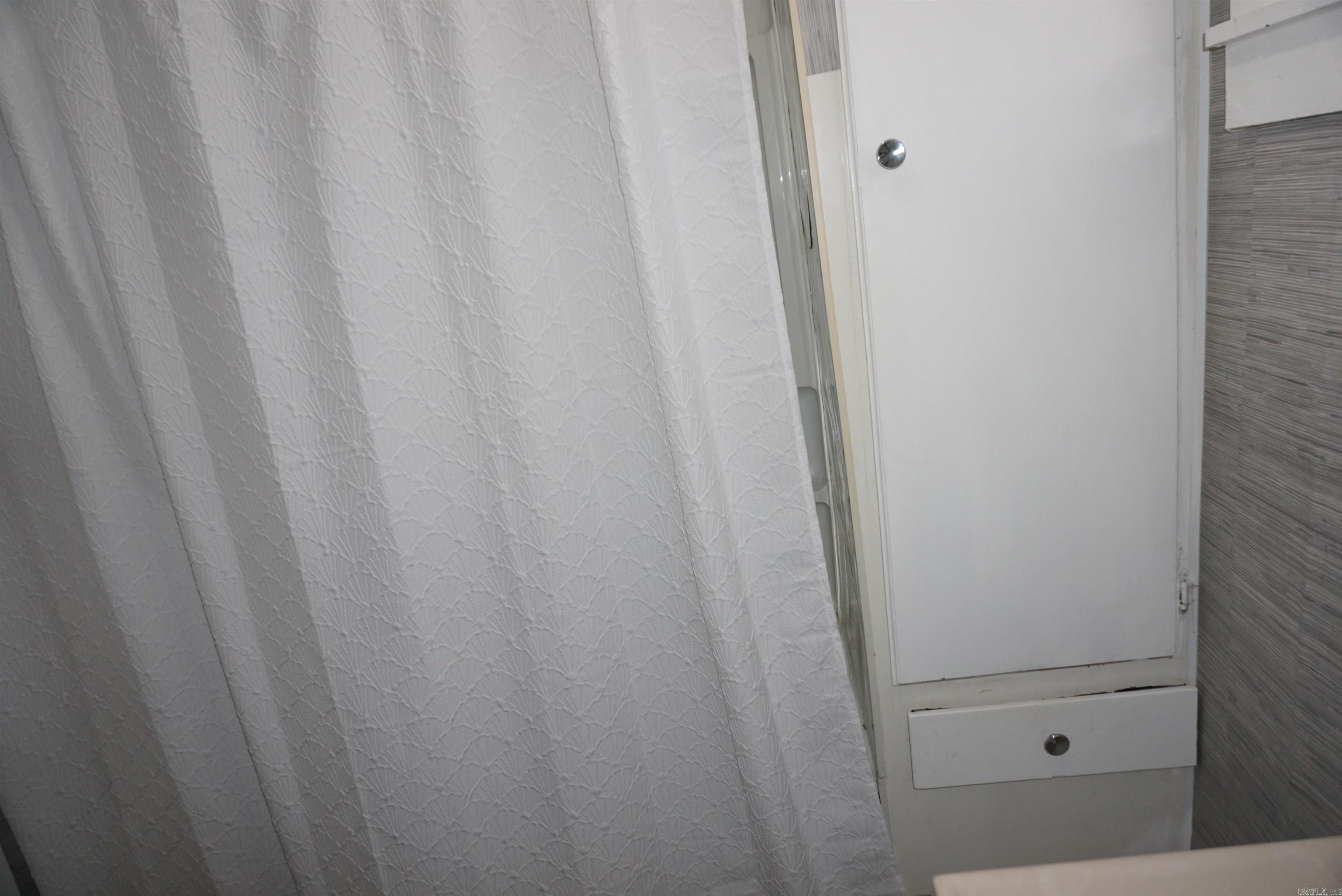 CHURCHILL SUBURBAN - Residential