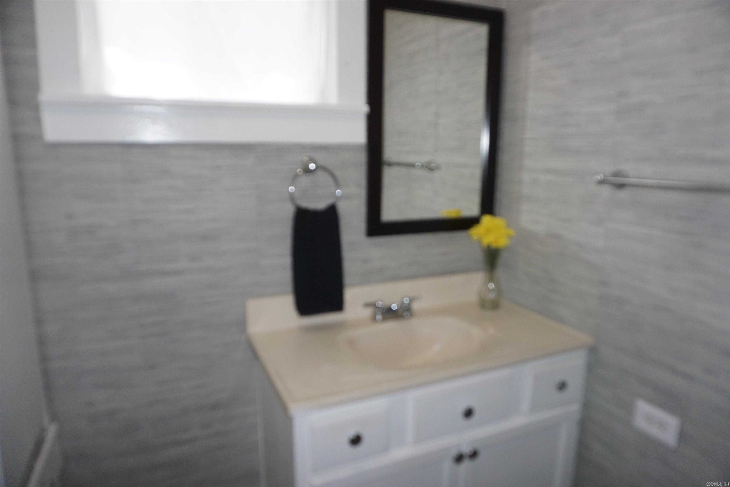 CHURCHILL SUBURBAN - Residential