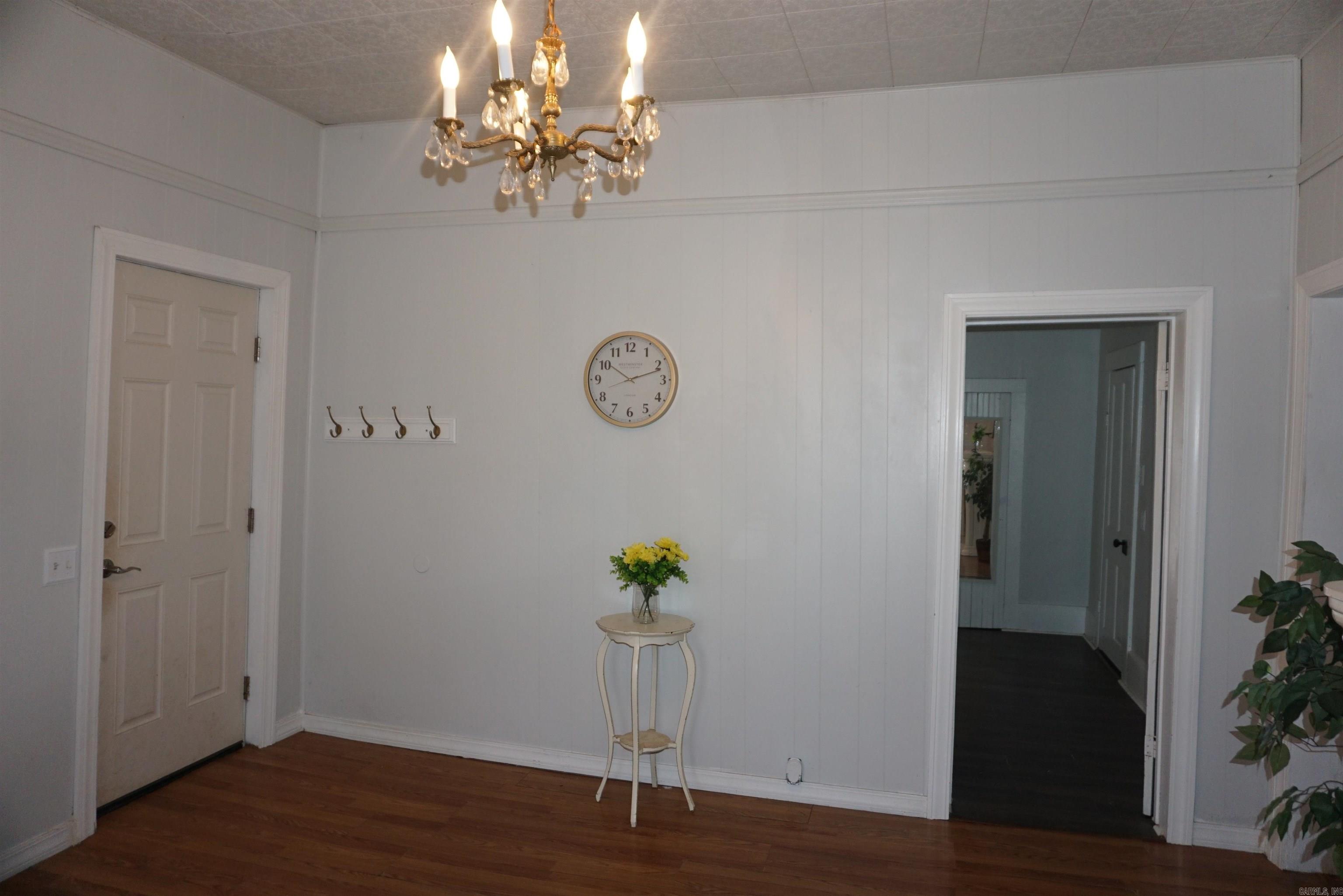 CHURCHILL SUBURBAN - Residential