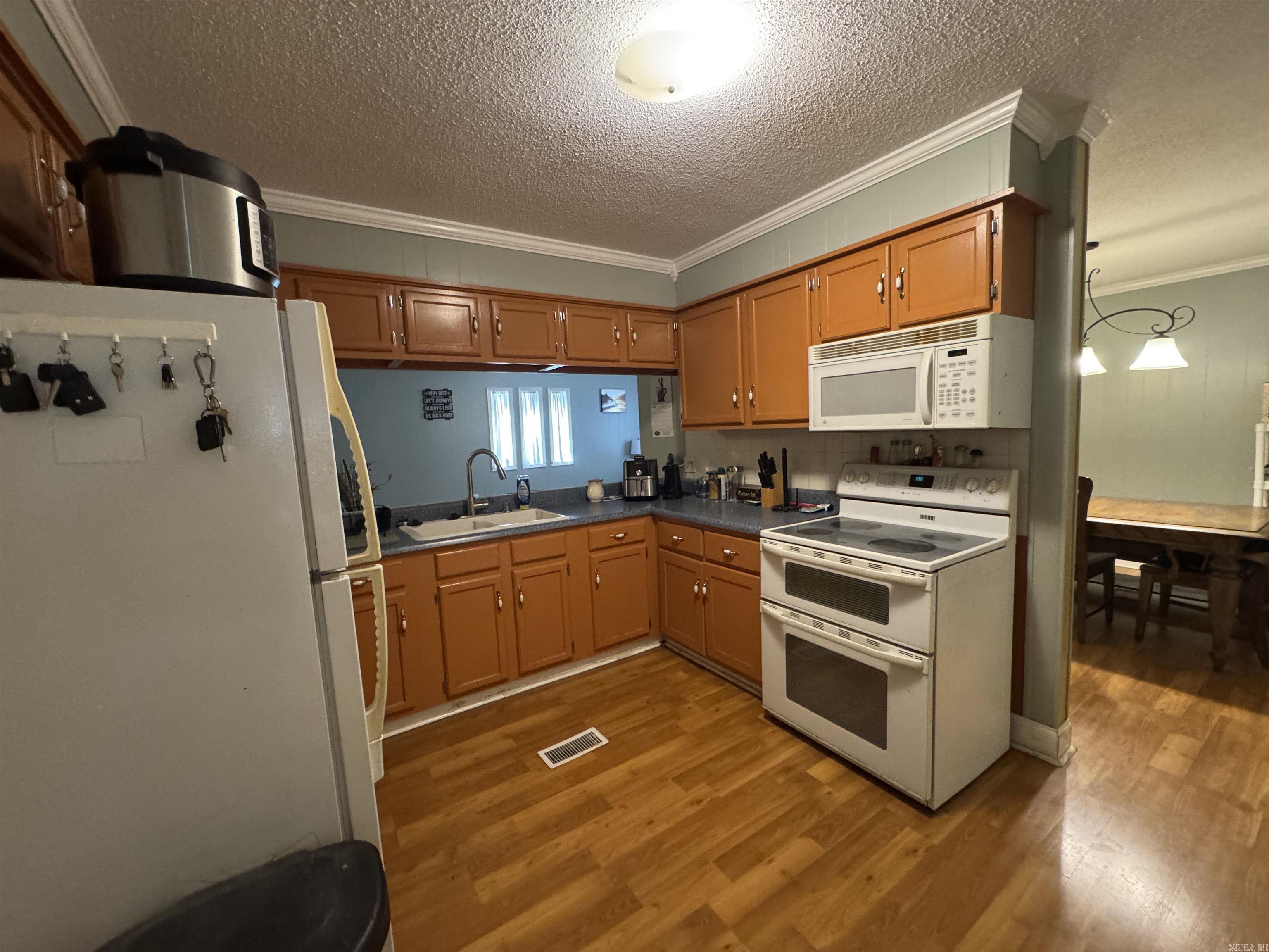 BALLARD HEIGHTS - Residential