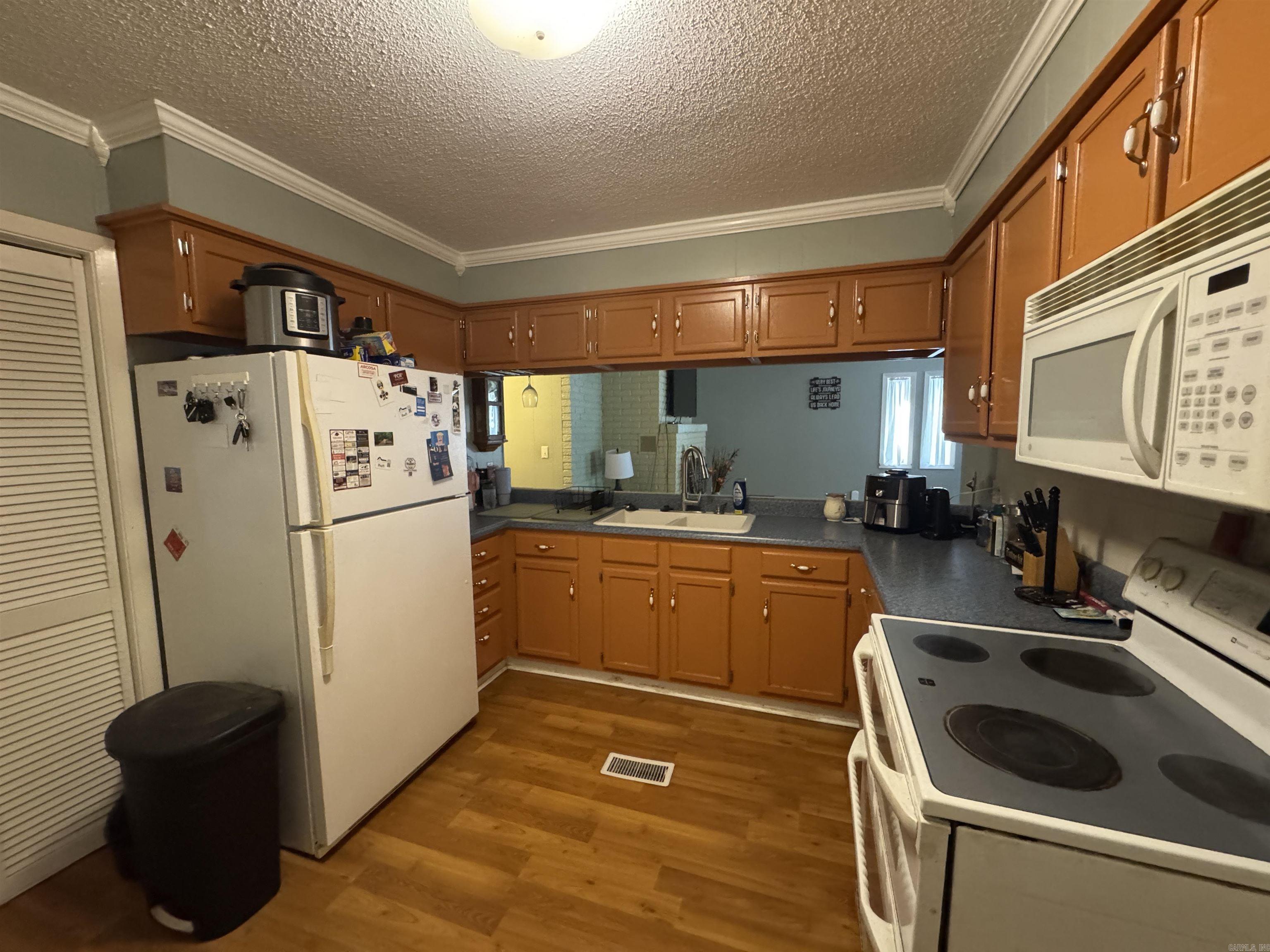 BALLARD HEIGHTS - Residential