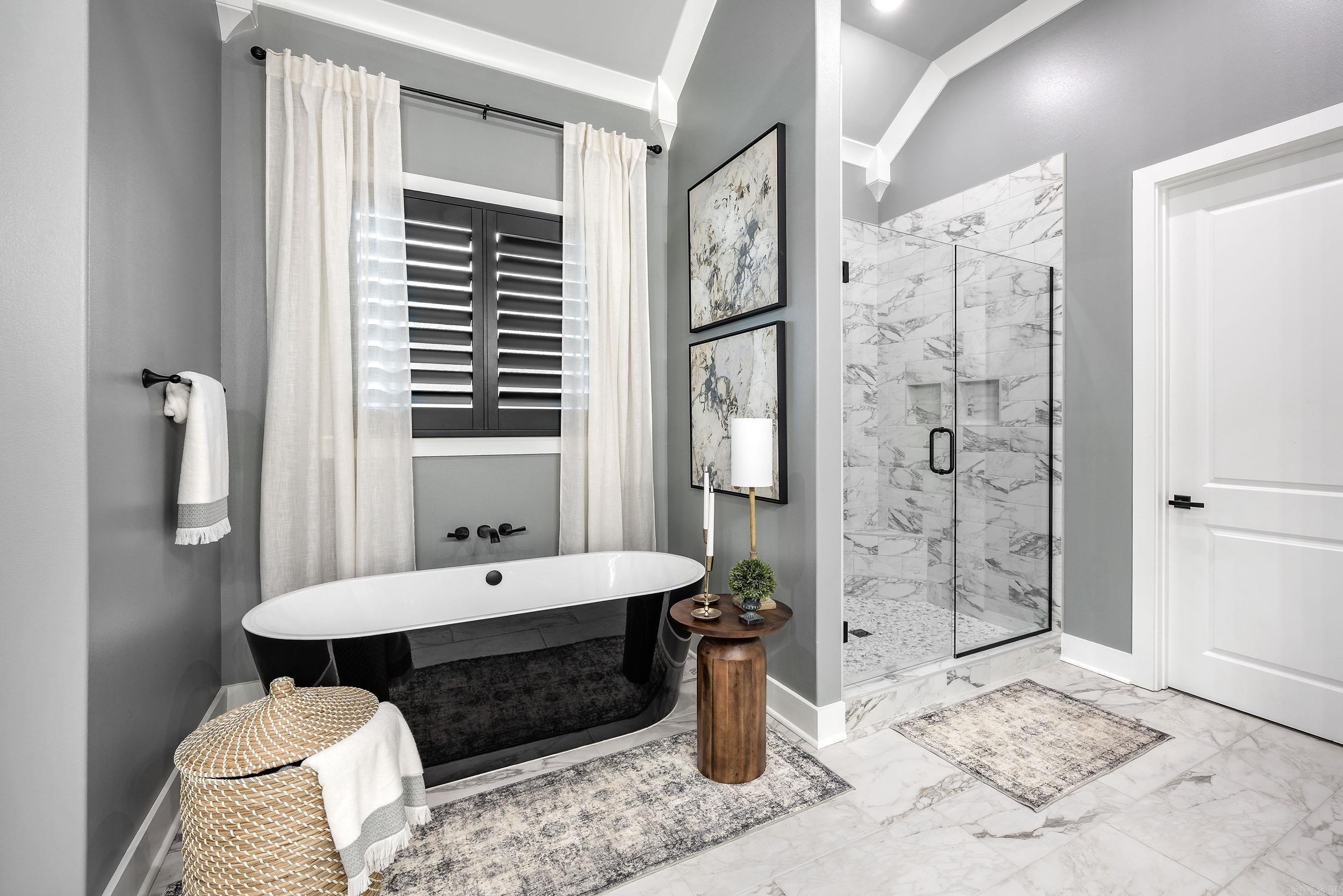 CHENAL VALLEY "FALSTONE COURT" - Residential