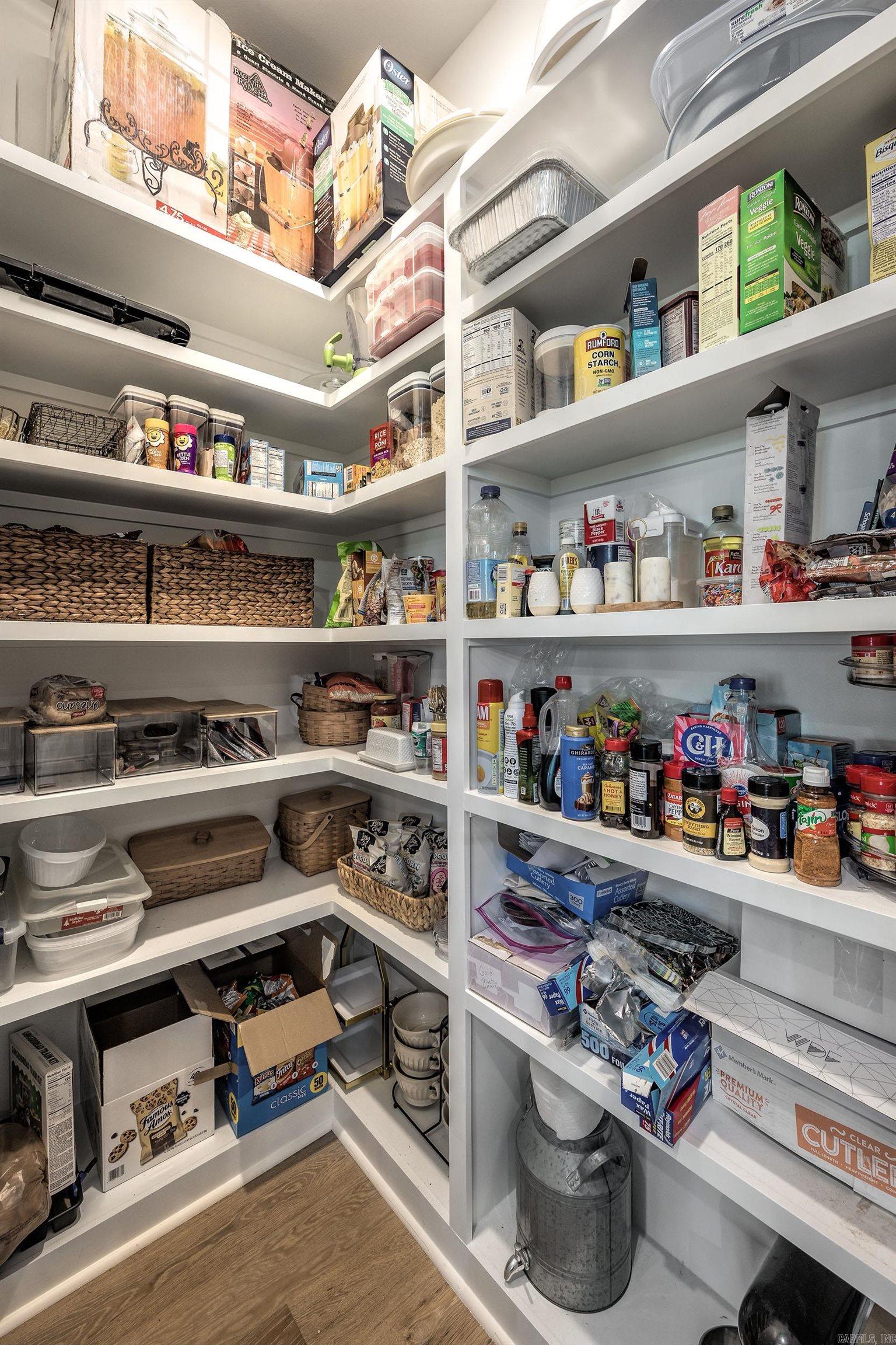 CHENAL VALLEY "FALSTONE COURT" - Residential