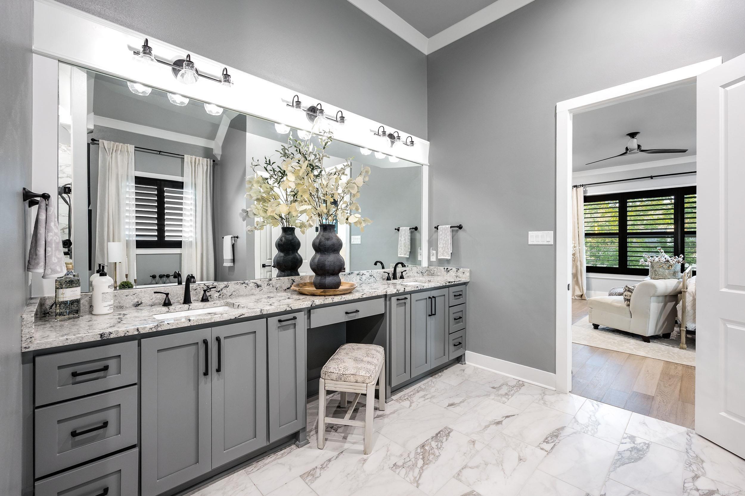 CHENAL VALLEY "FALSTONE COURT" - Residential