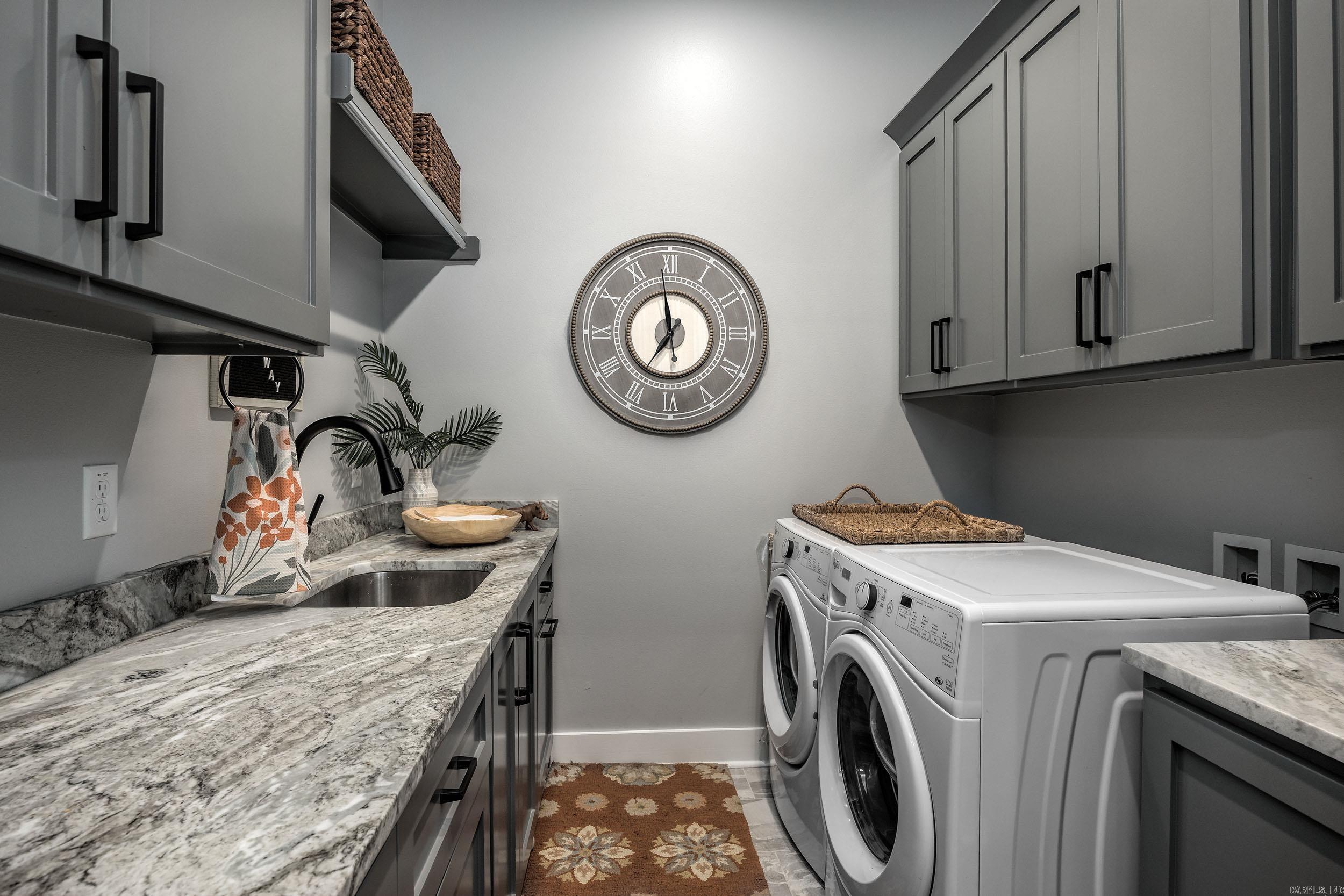 CHENAL VALLEY "FALSTONE COURT" - Residential