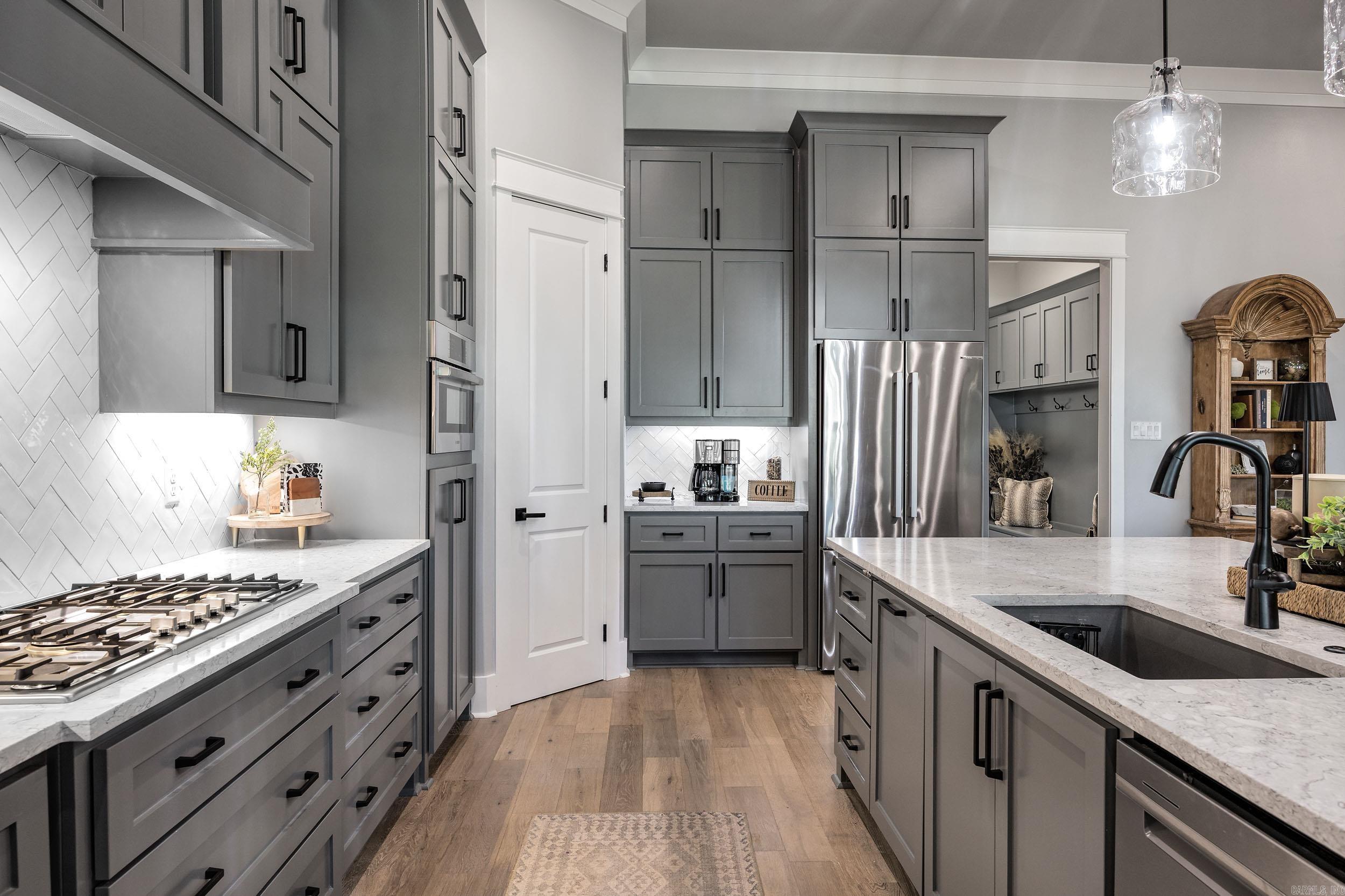 CHENAL VALLEY "FALSTONE COURT" - Residential