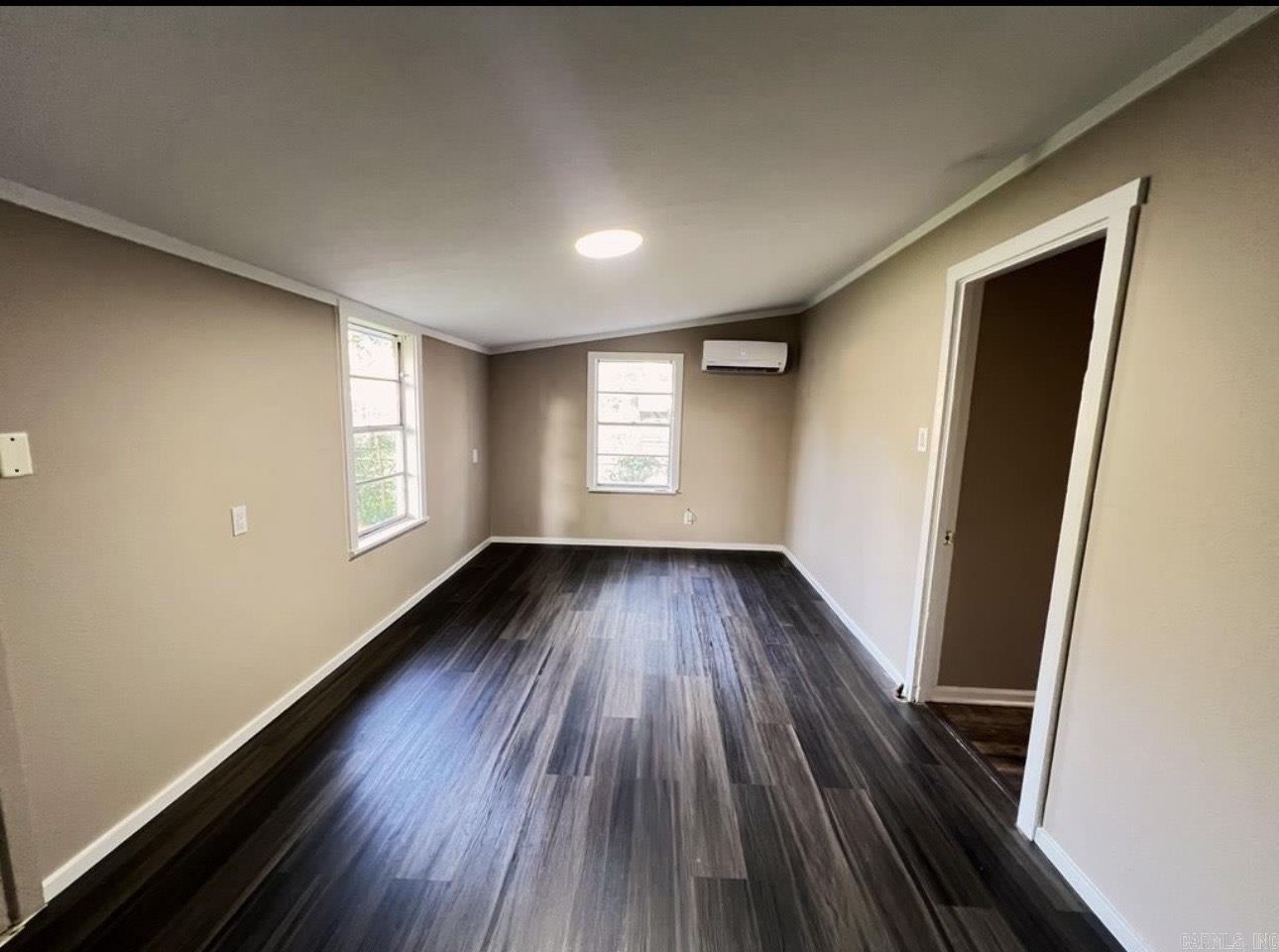 SUNNYSIDE HILLS ADDN TO JACK - Residential