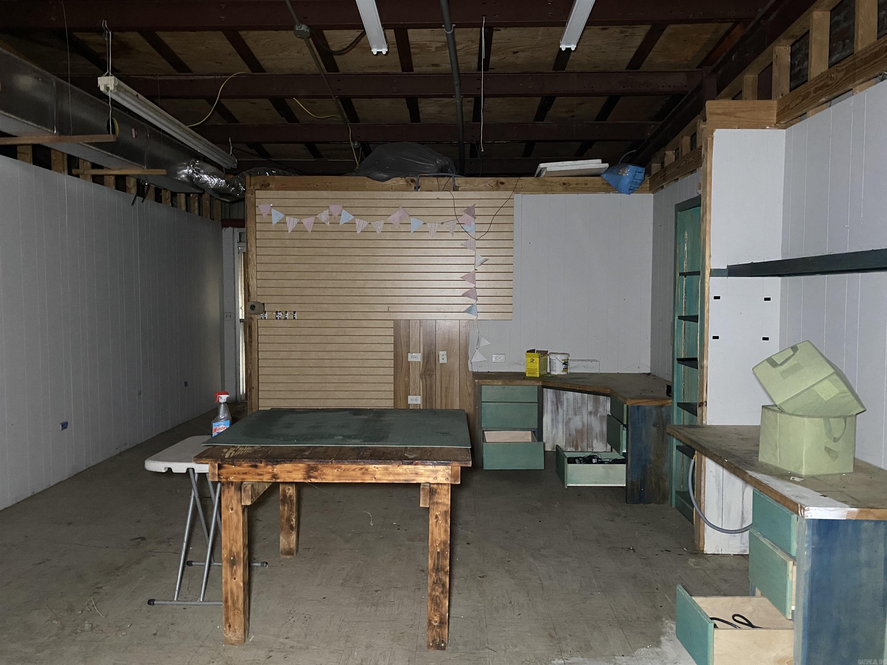 Industrial - Commercial Sale