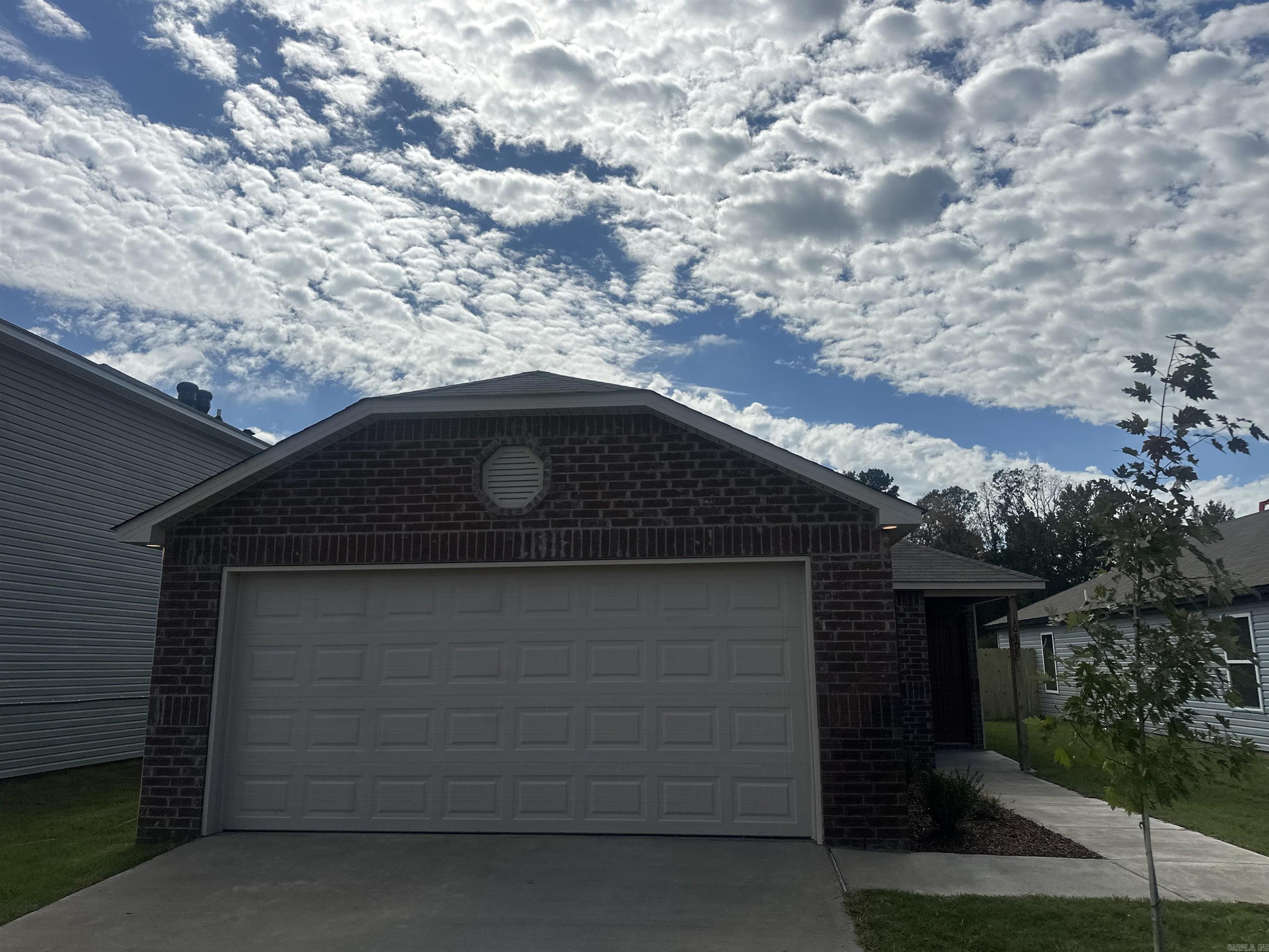 COUNTRY CLUB OF ARK THE - Residential