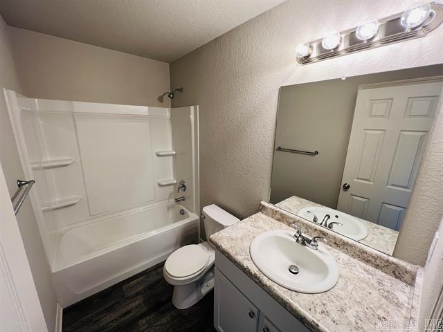 Ivanhoe Estates I - Residential Lease