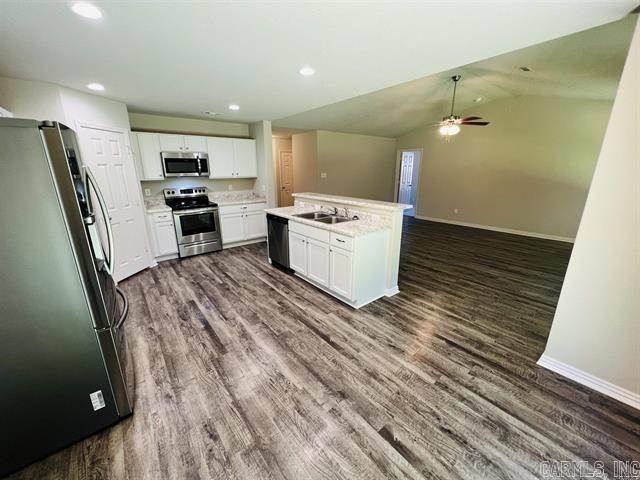Ivanhoe Estates I - Residential Lease
