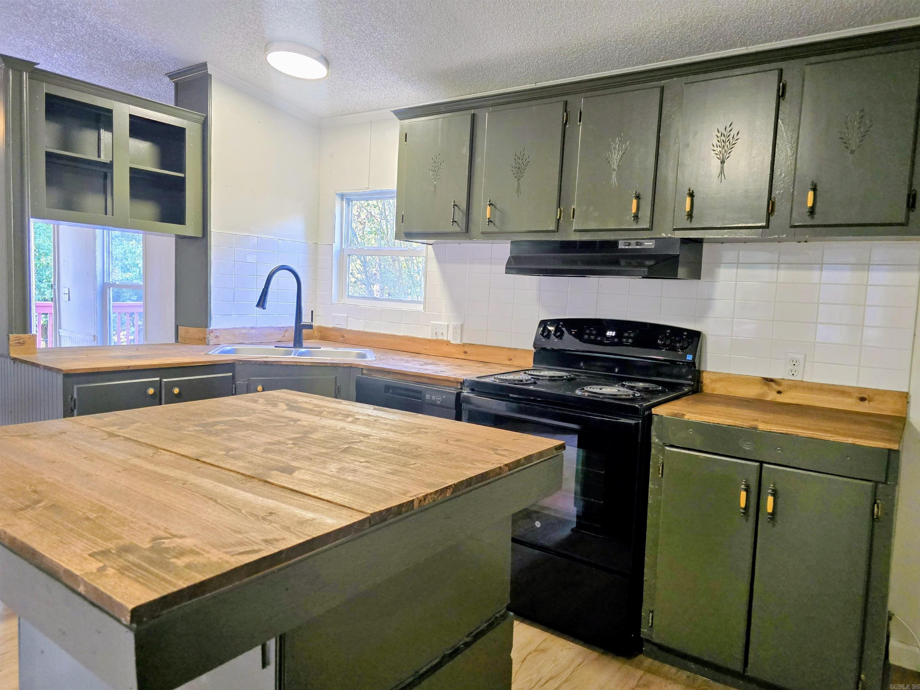 CRYSTAL HILL VILLAGE - Residential