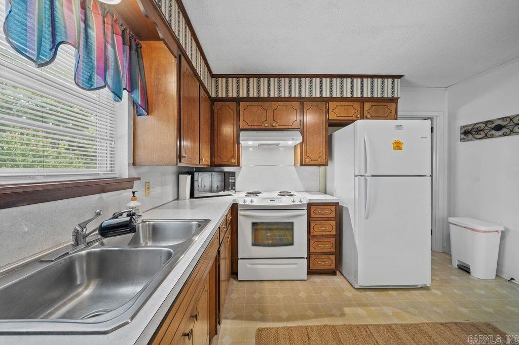 PINE VISTA ESTATES - Residential