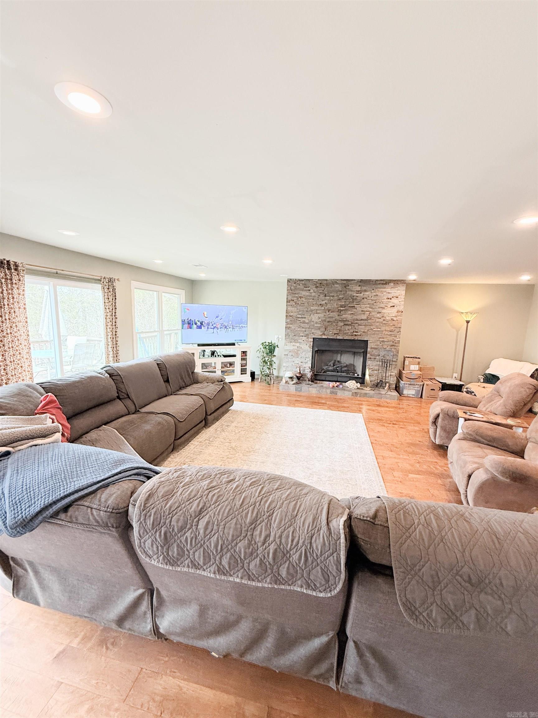 WEEKIWACHEE - LAKE - Residential