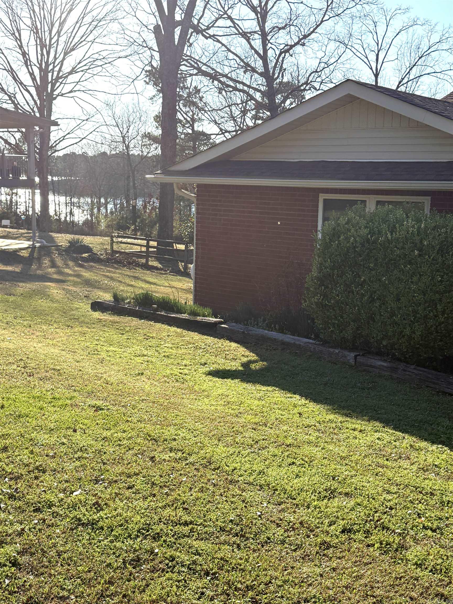 WEEKIWACHEE - LAKE - Residential