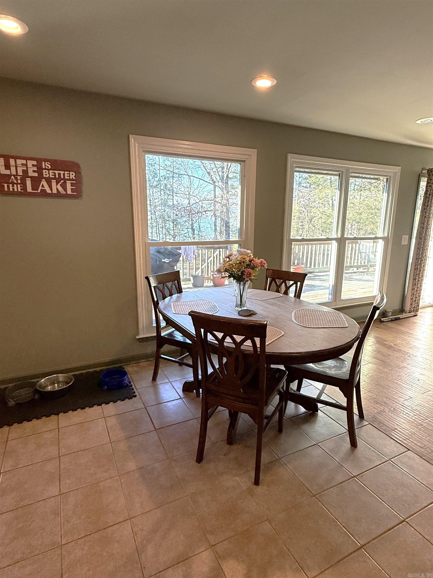 WEEKIWACHEE - LAKE - Residential