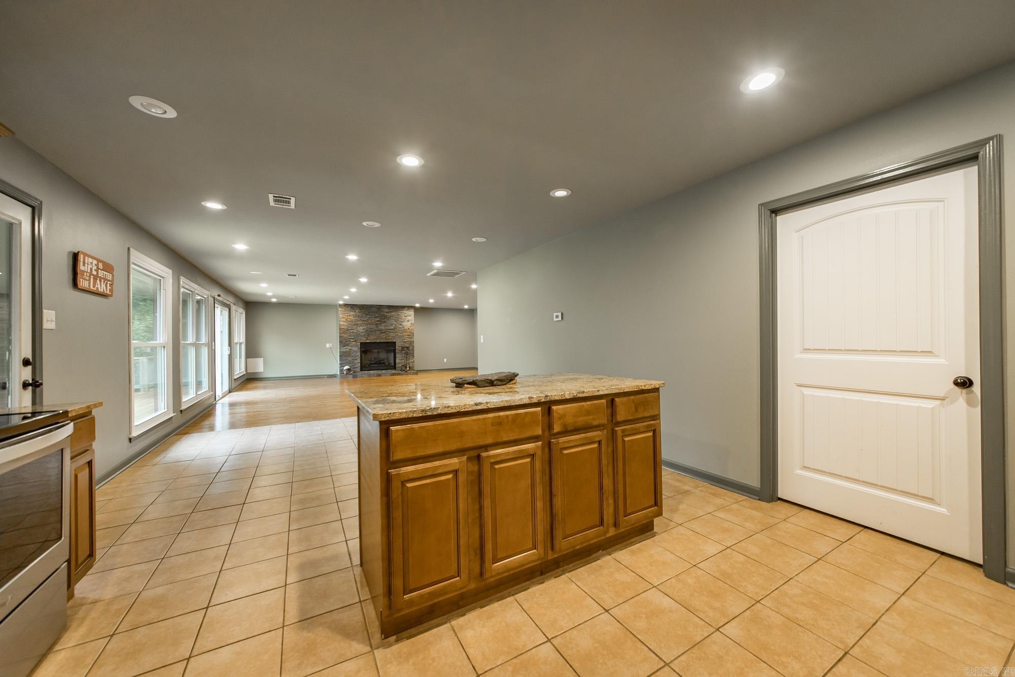 WEEKIWACHEE - LAKE - Residential