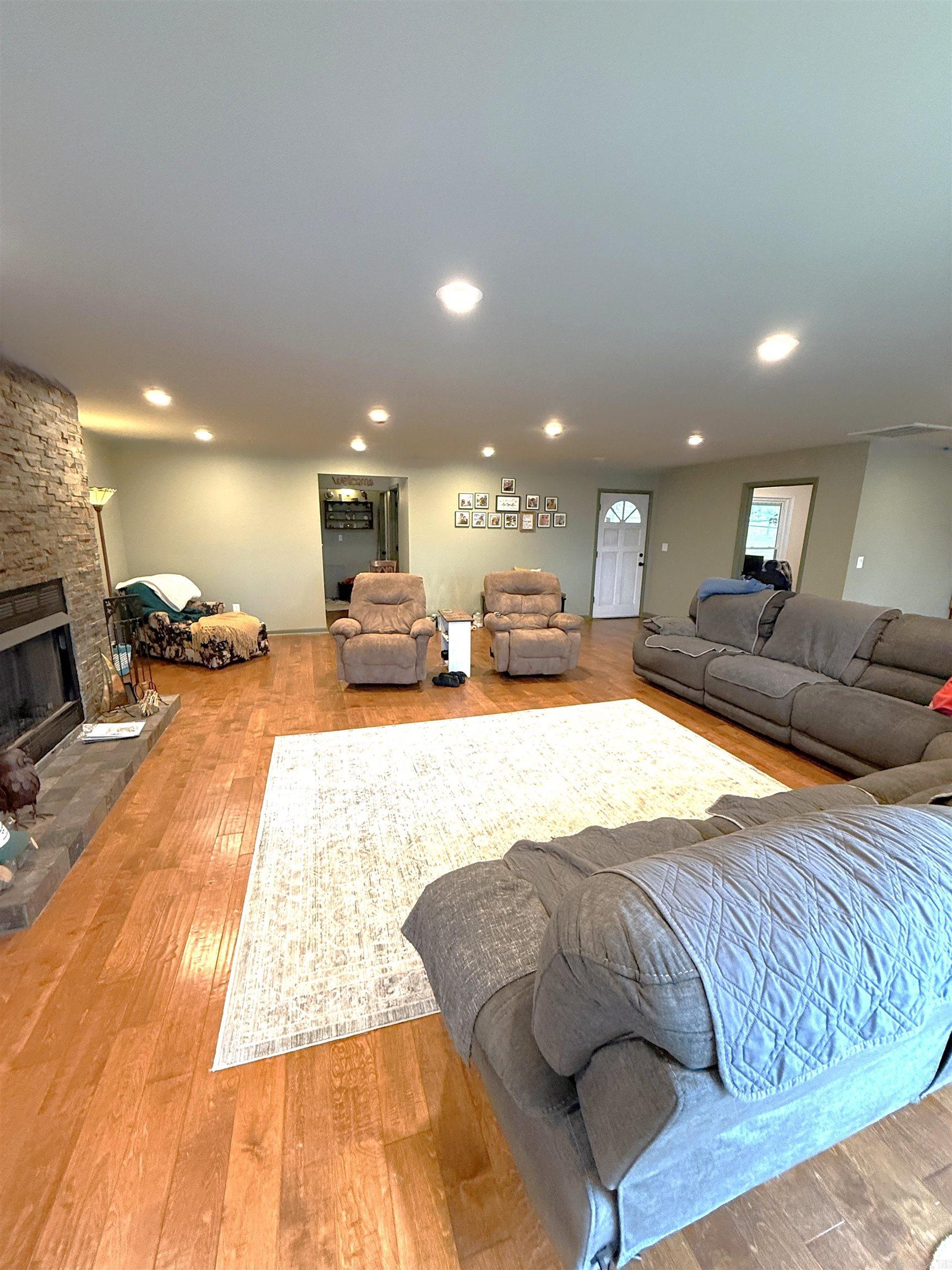 WEEKIWACHEE - LAKE - Residential