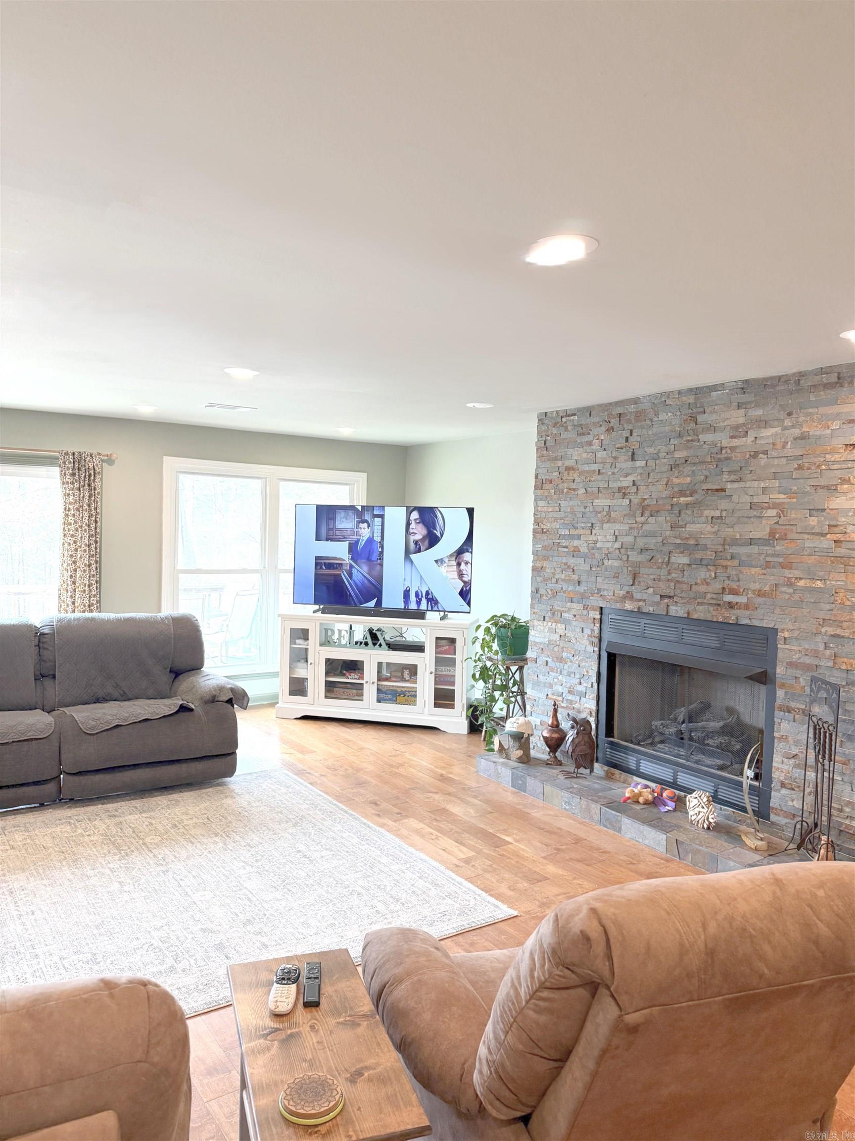 WEEKIWACHEE - LAKE - Residential