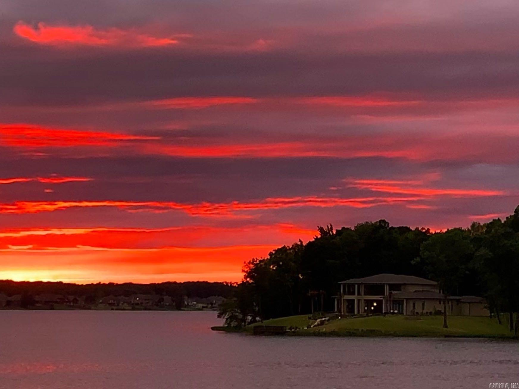 HURRICANE LAKE EST - Residential