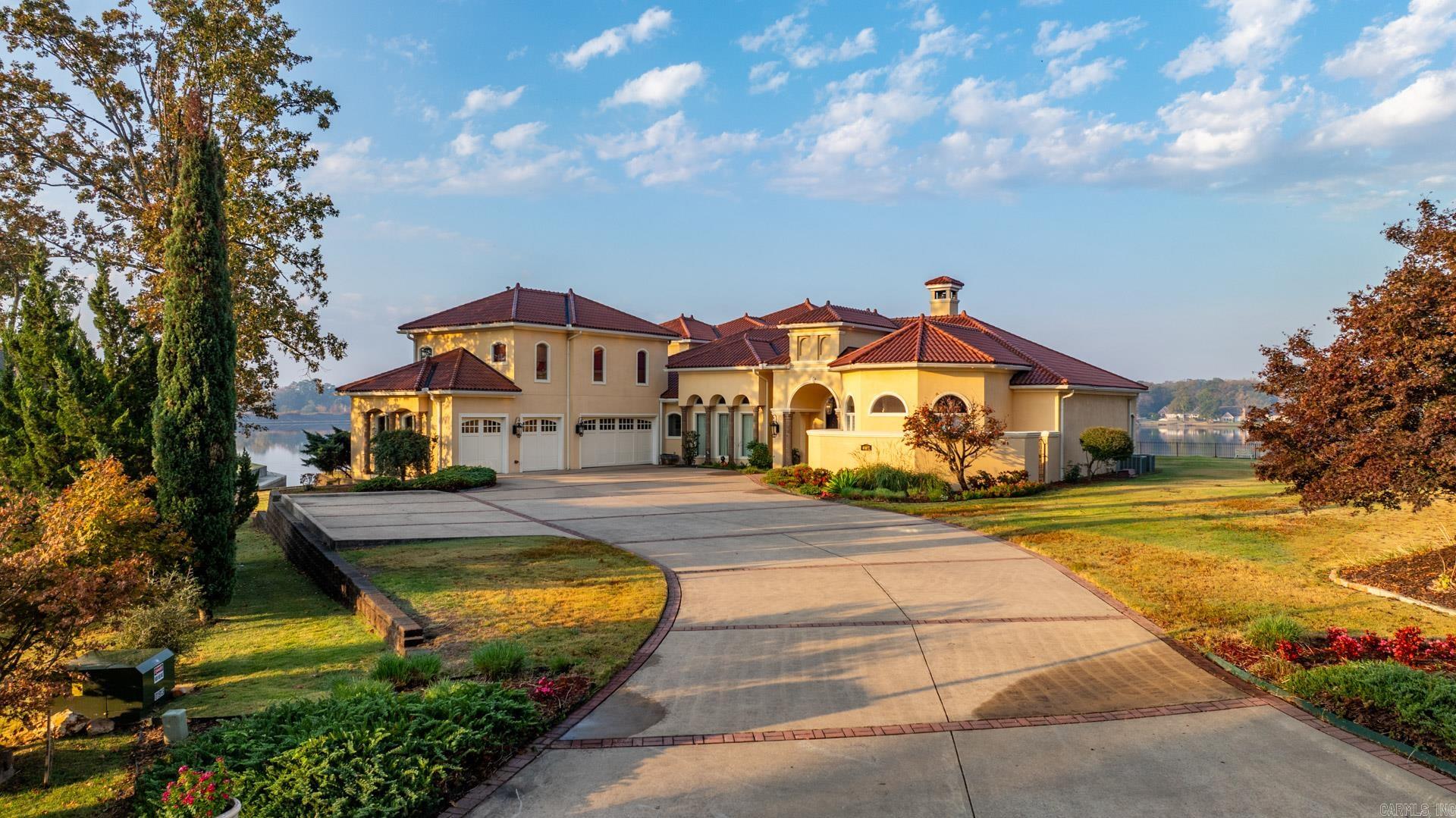 HURRICANE LAKE EST - Residential