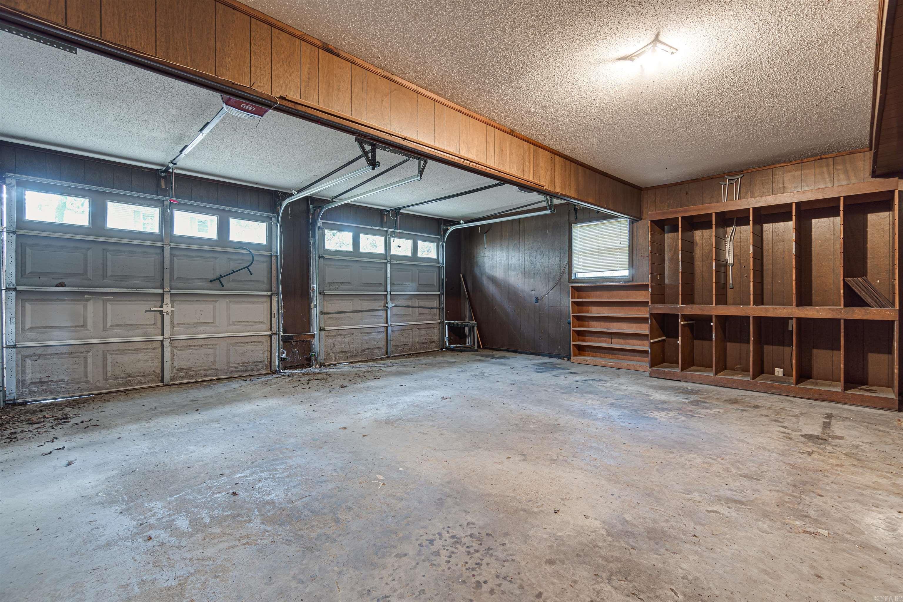 WALNUT VALLEY - Residential