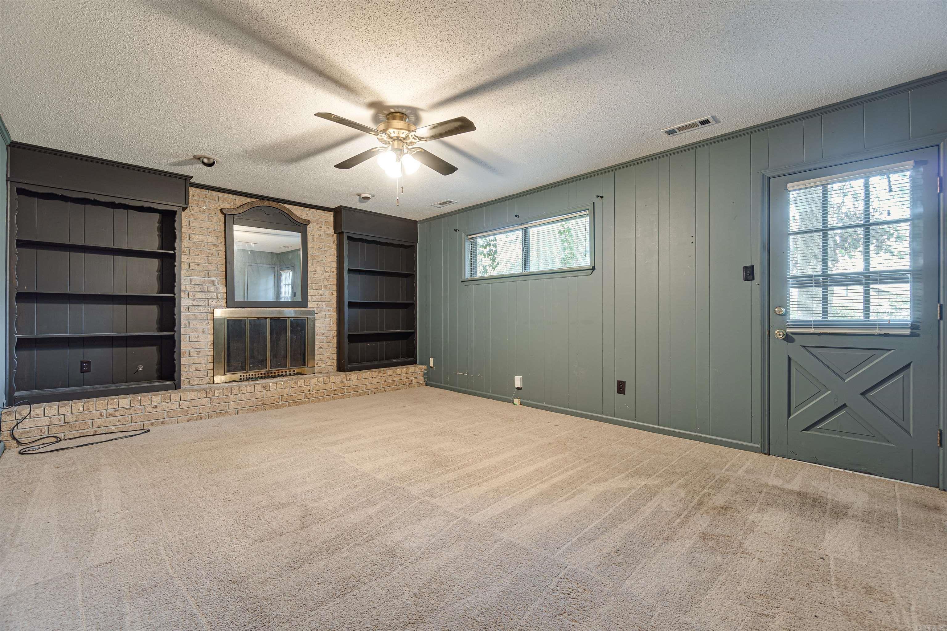 WALNUT VALLEY - Residential