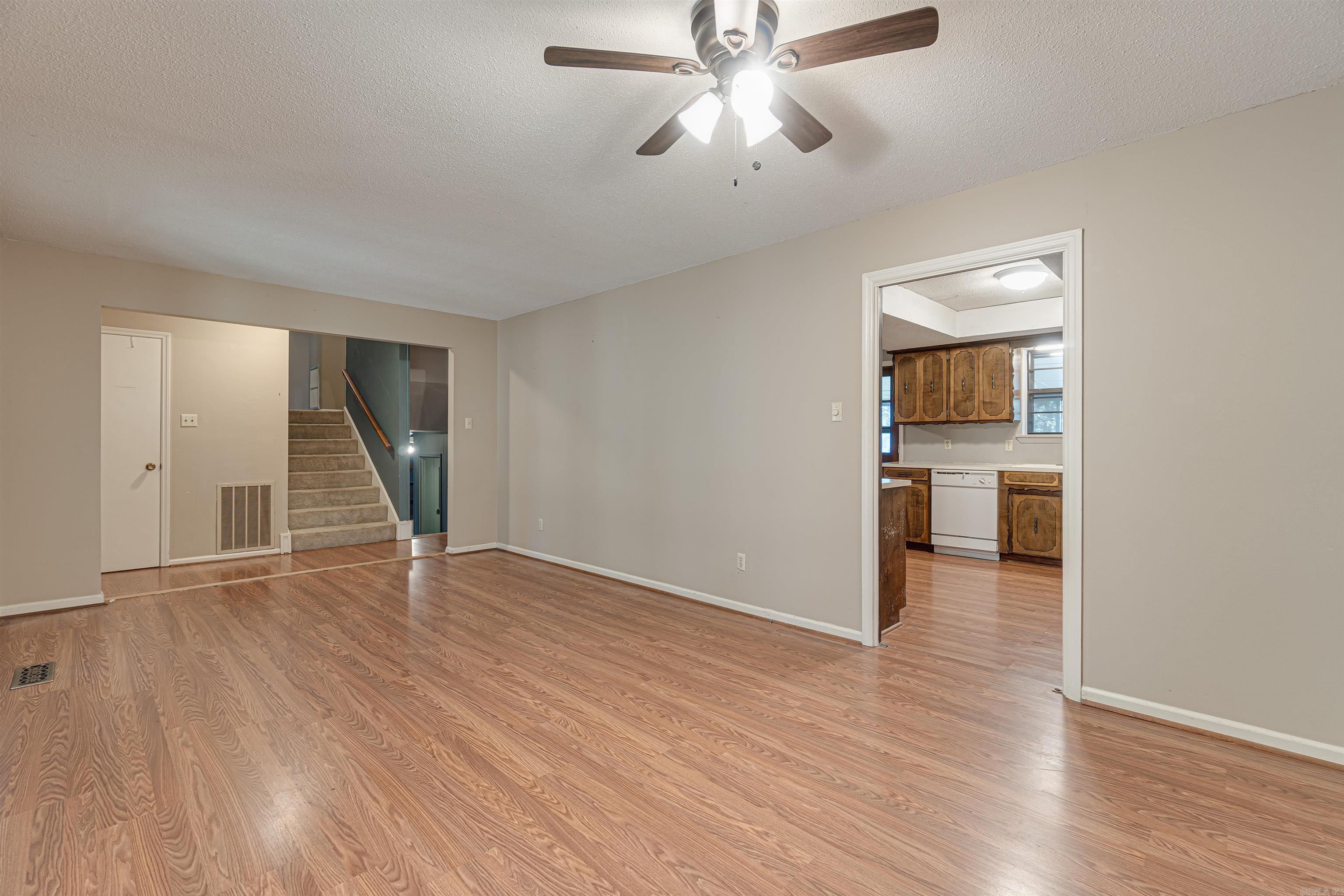 WALNUT VALLEY - Residential