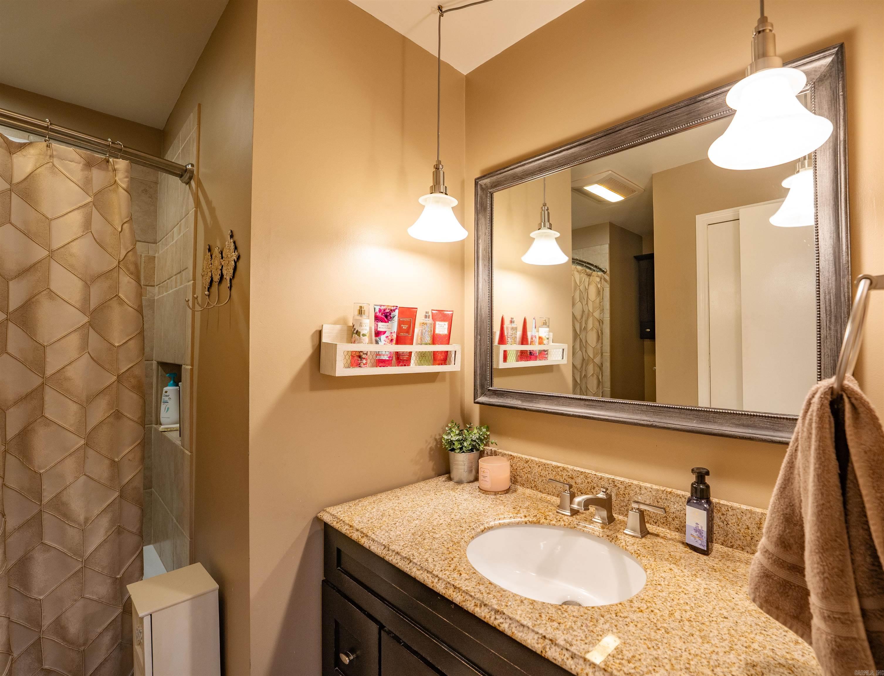 ECHO VALLEY - Residential