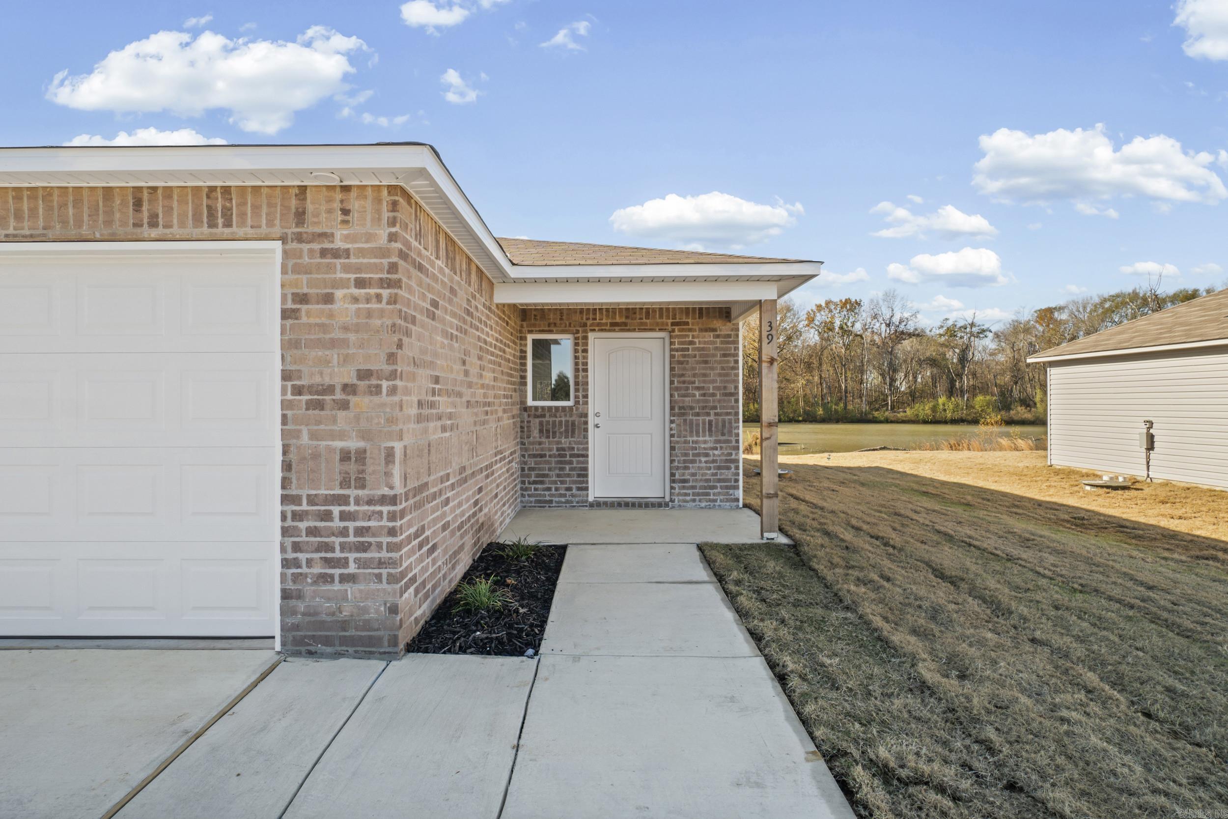 DEERFIELD ESTATES - Residential