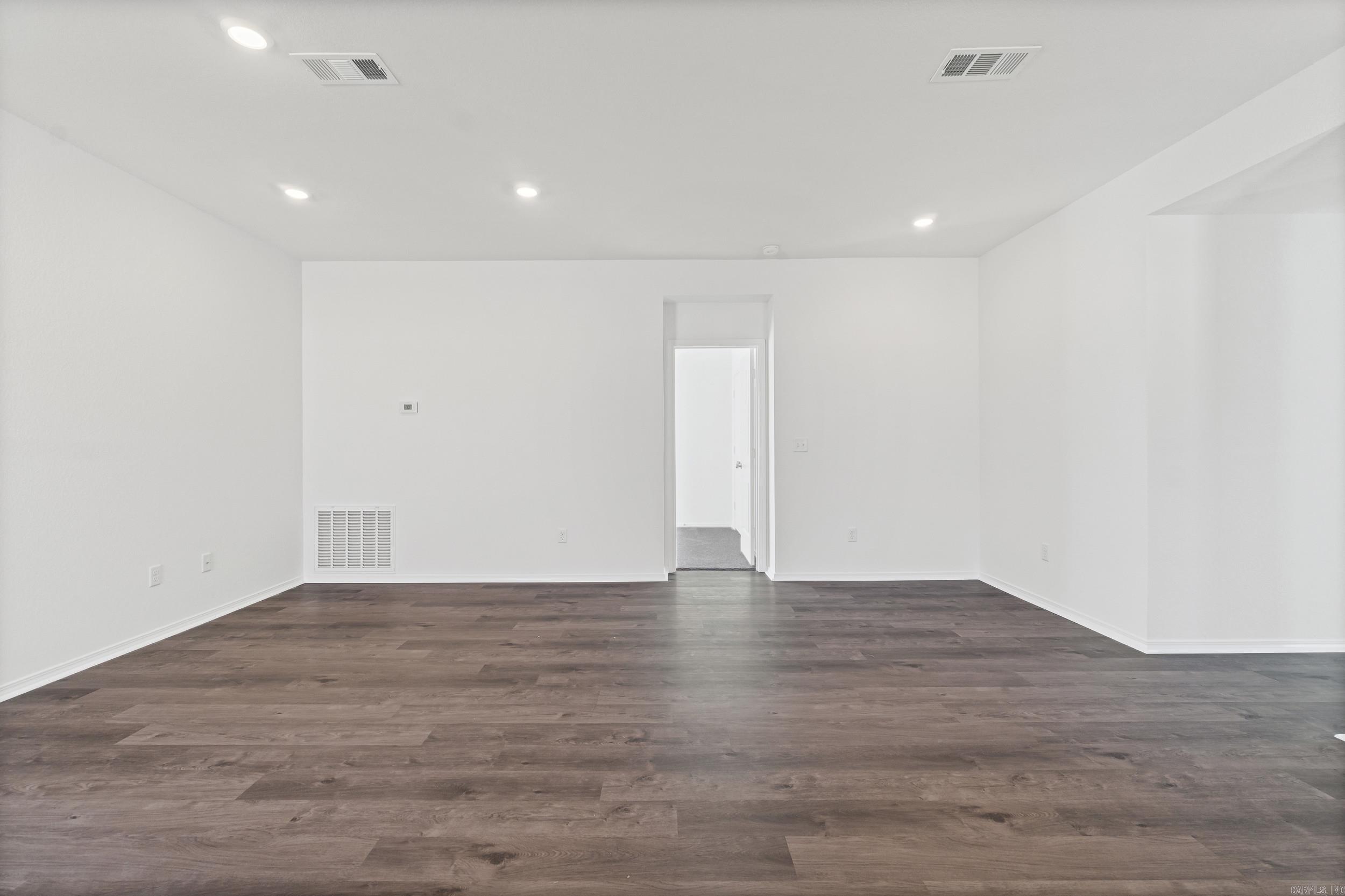 DEERFIELD ESTATES - Residential