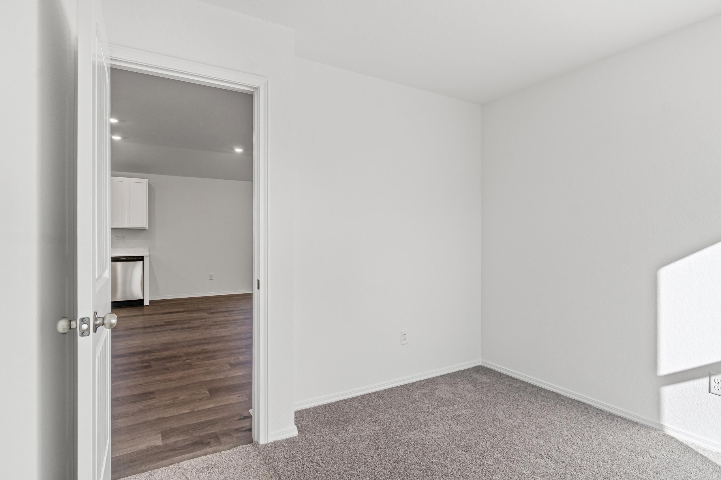 DEERFIELD ESTATES - Residential