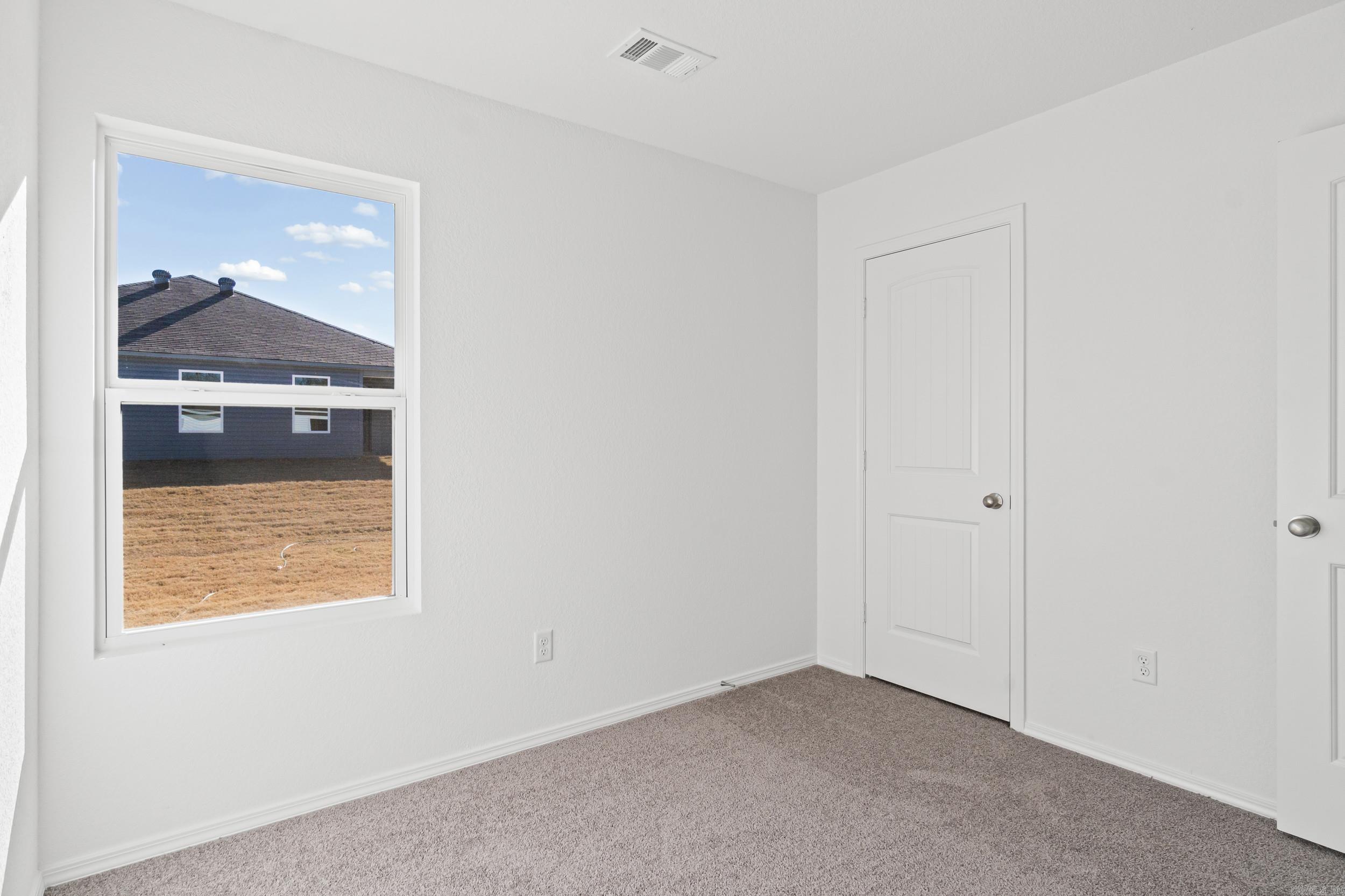 DEERFIELD ESTATES - Residential