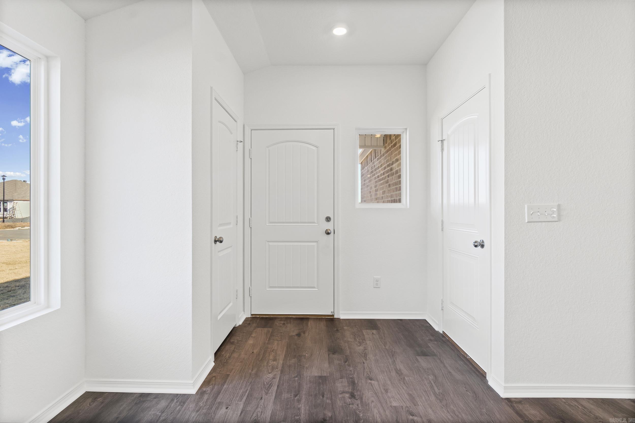 DEERFIELD ESTATES - Residential