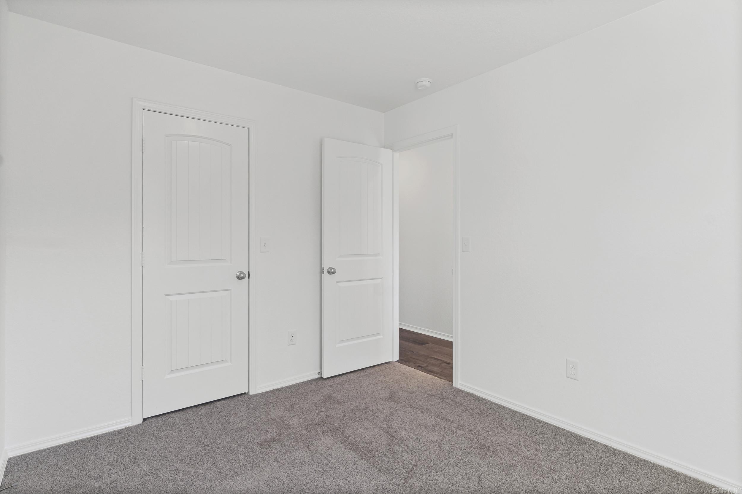 DEERFIELD ESTATES - Residential