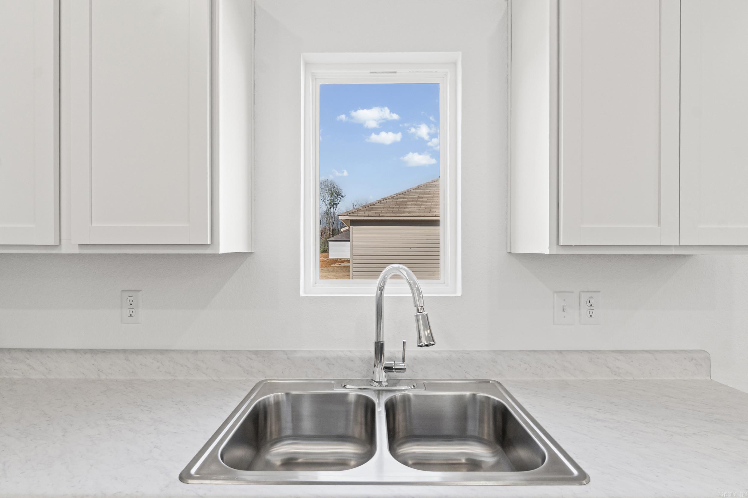 DEERFIELD ESTATES - Residential