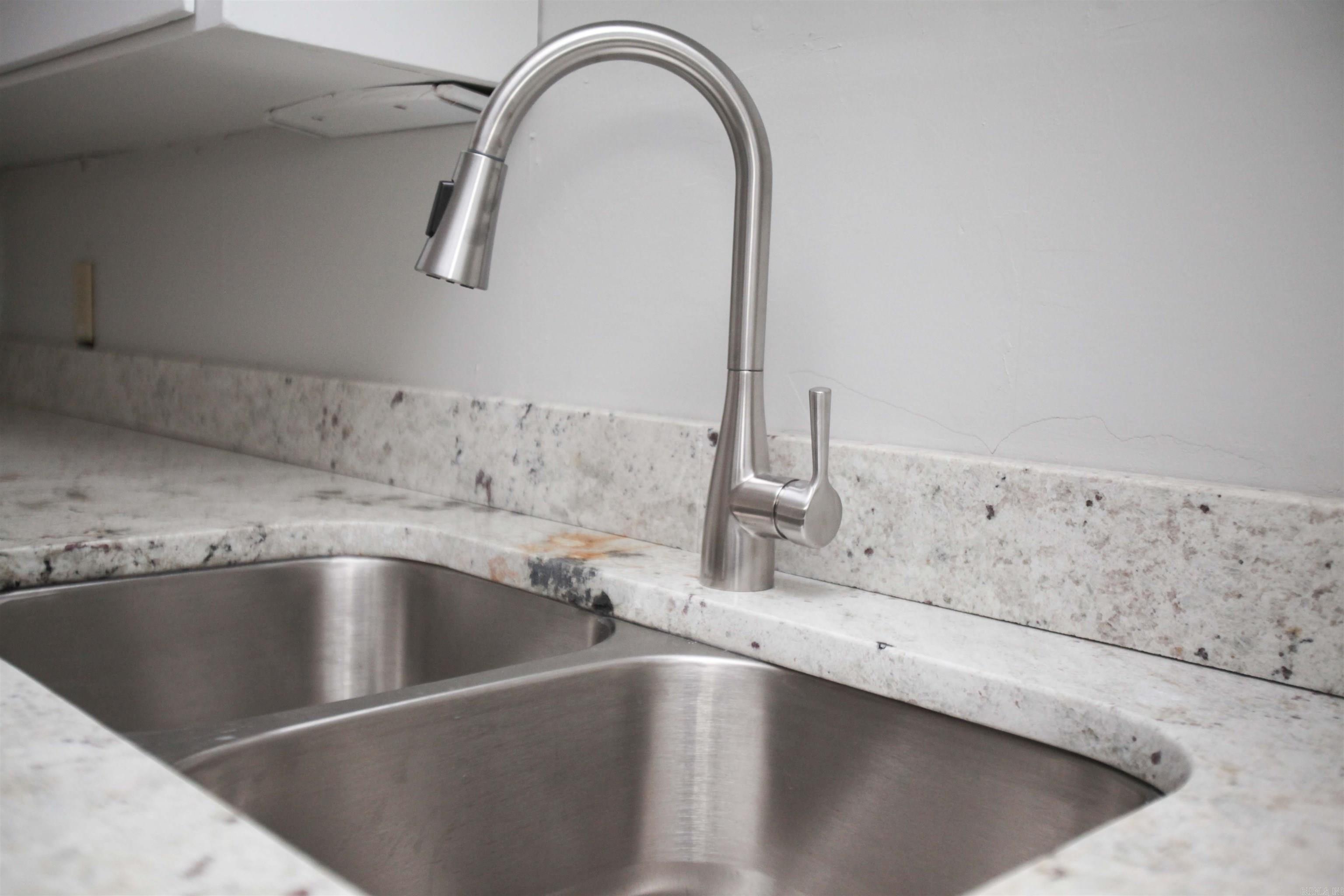 Barrow John - Residential Lease